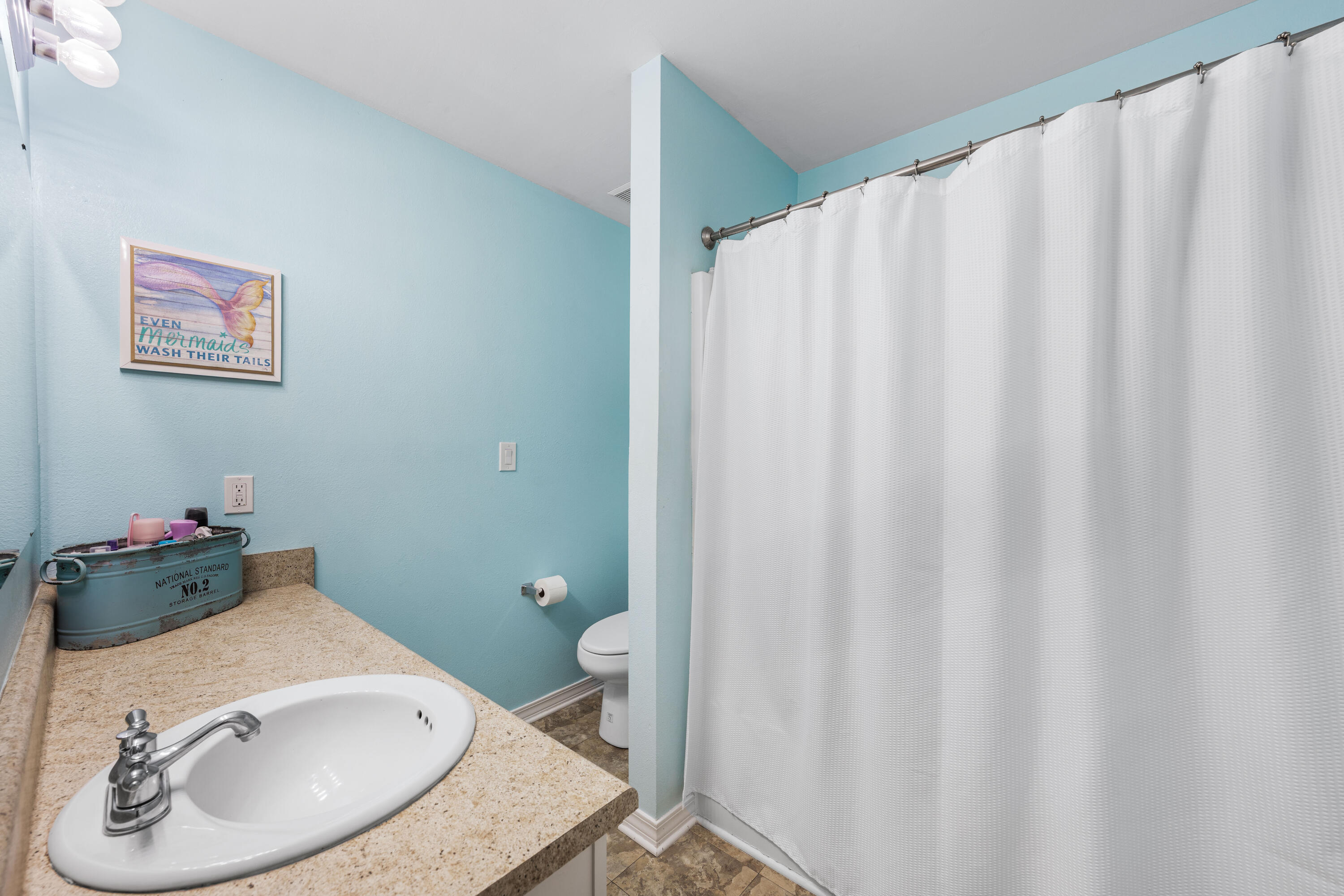 COUNTRY BREEZE ESTATES - Residential