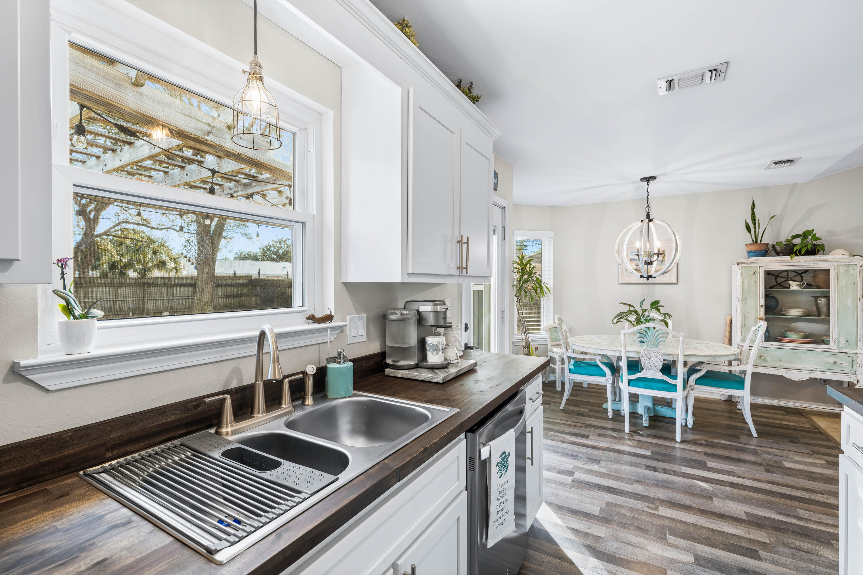 COUNTRY BREEZE ESTATES - Residential