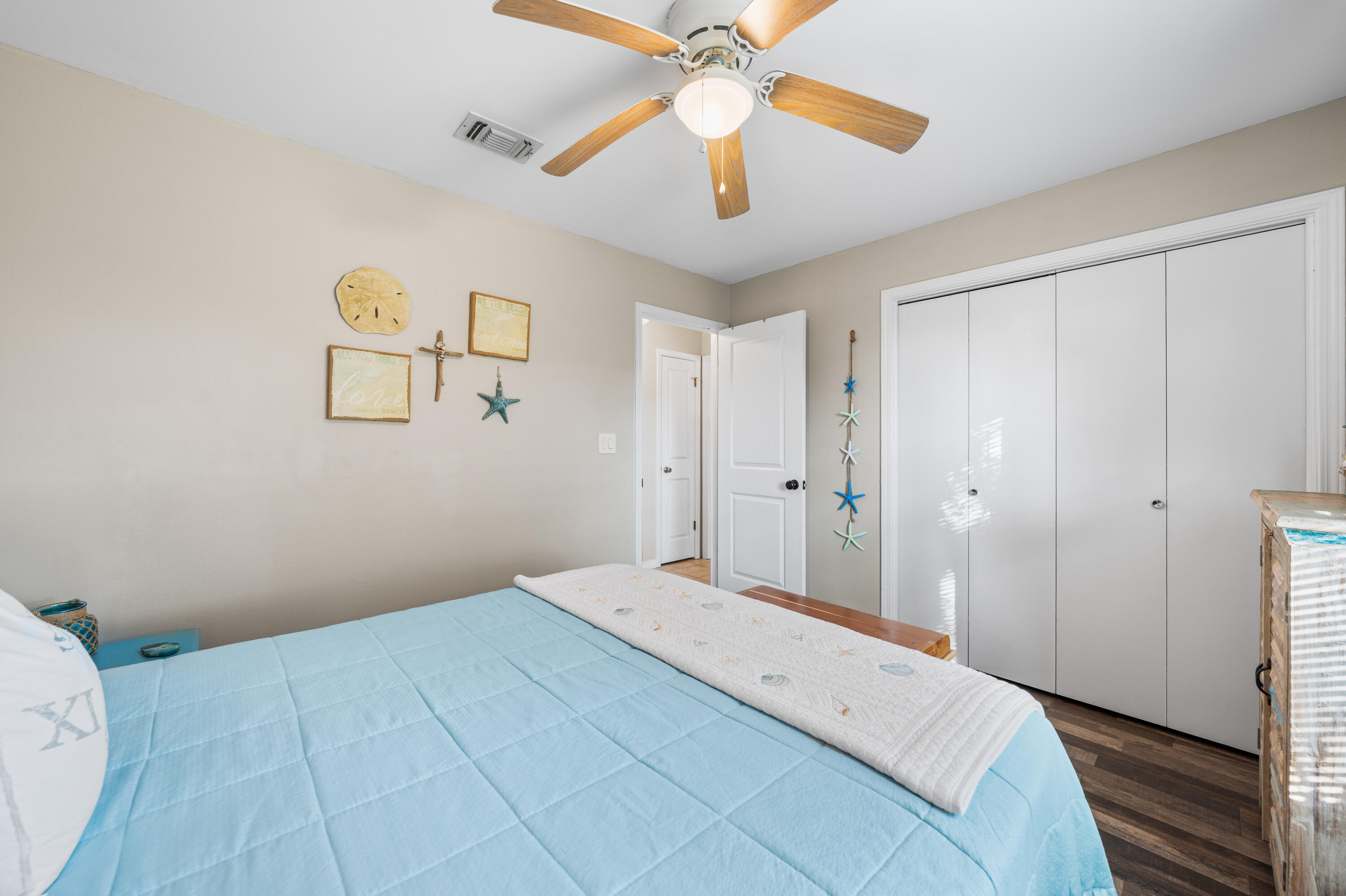 COUNTRY BREEZE ESTATES - Residential