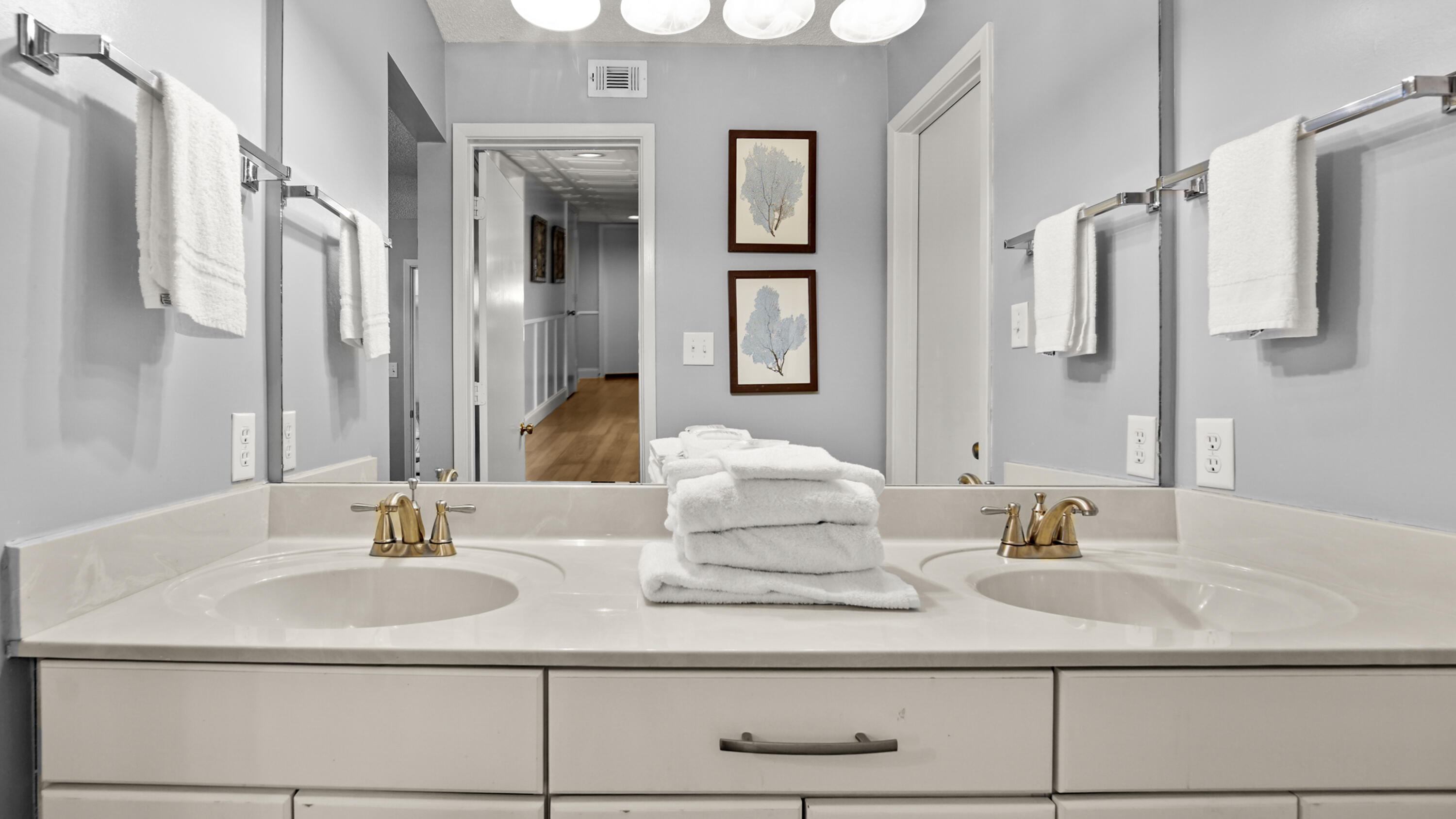 Edgewater Beachview Villas - Residential