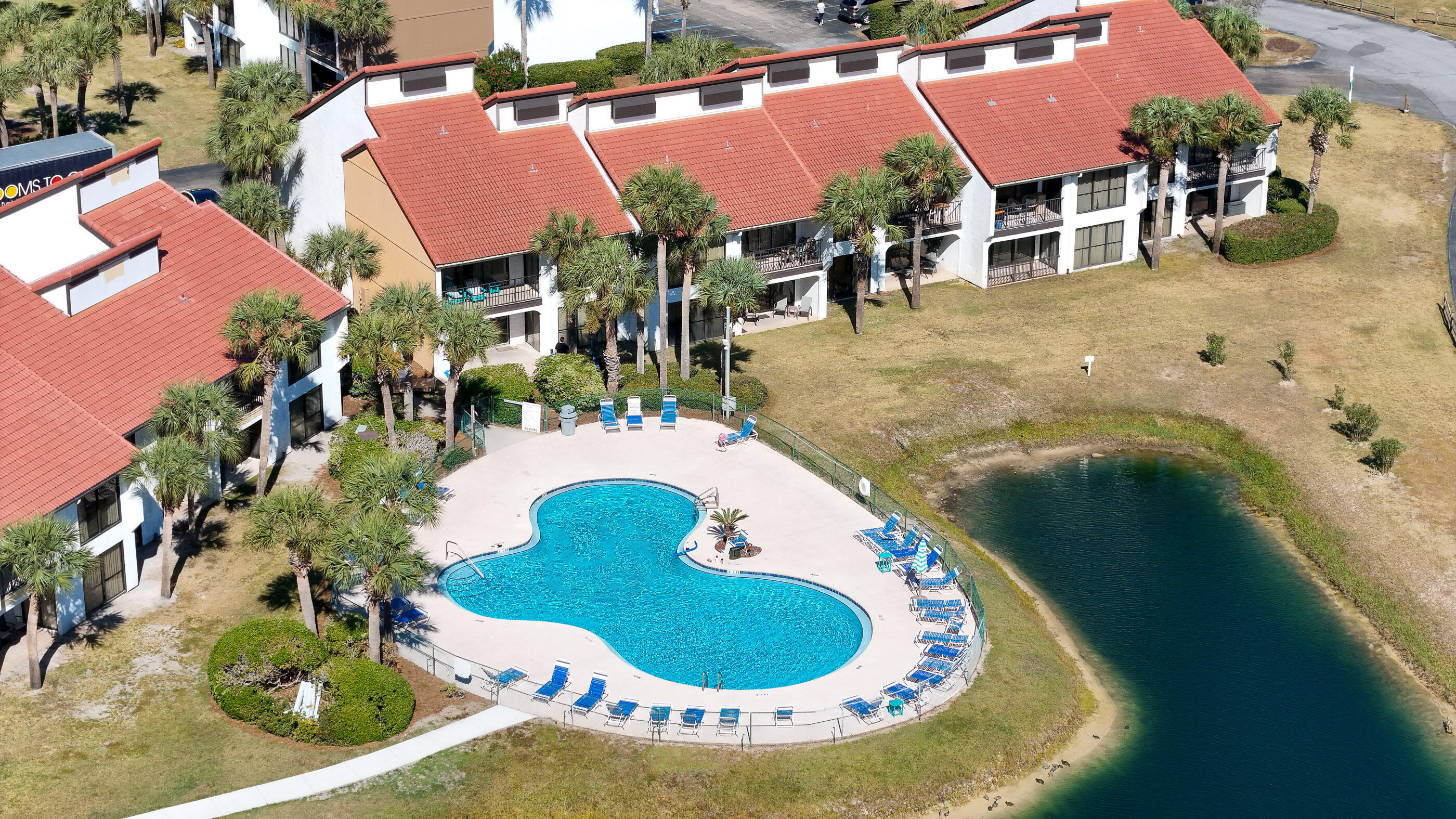 Edgewater Beachview Villas - Residential