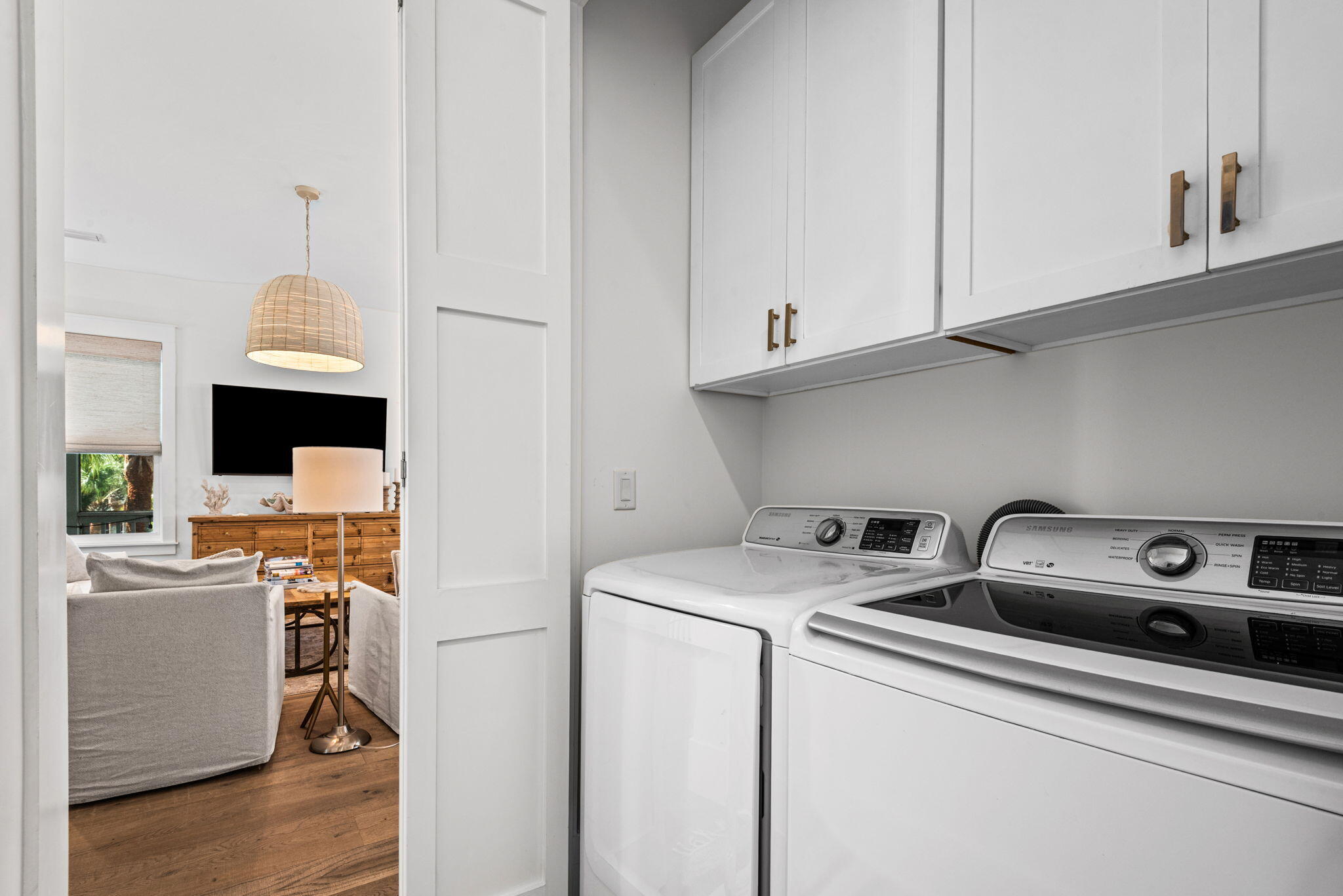 COTTAGES AT EASTERN LAKE - Residential