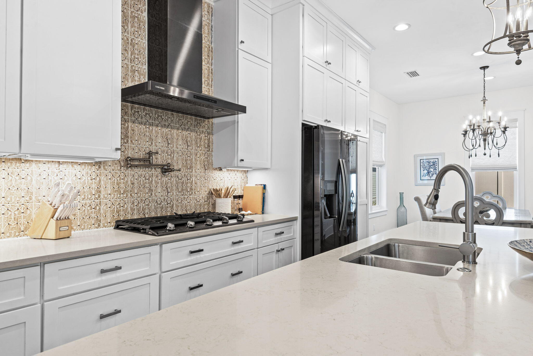 COTTAGES AT EASTERN LAKE - Residential