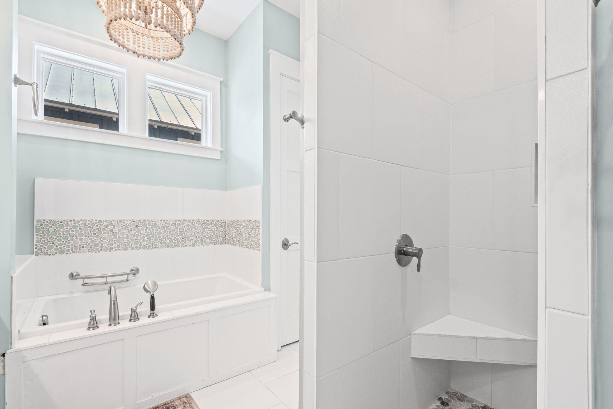 COTTAGES AT EASTERN LAKE - Residential