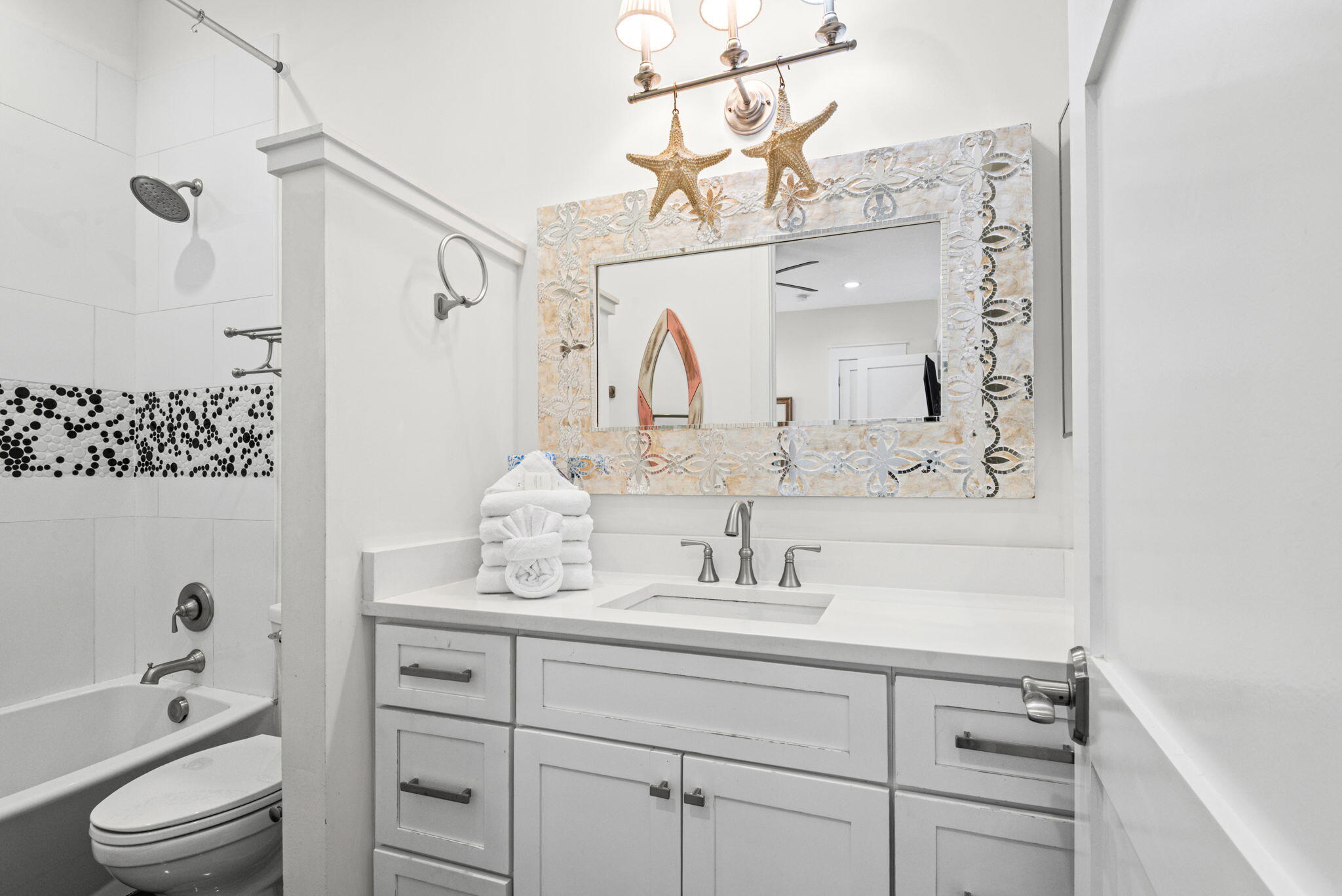 COTTAGES AT EASTERN LAKE - Residential