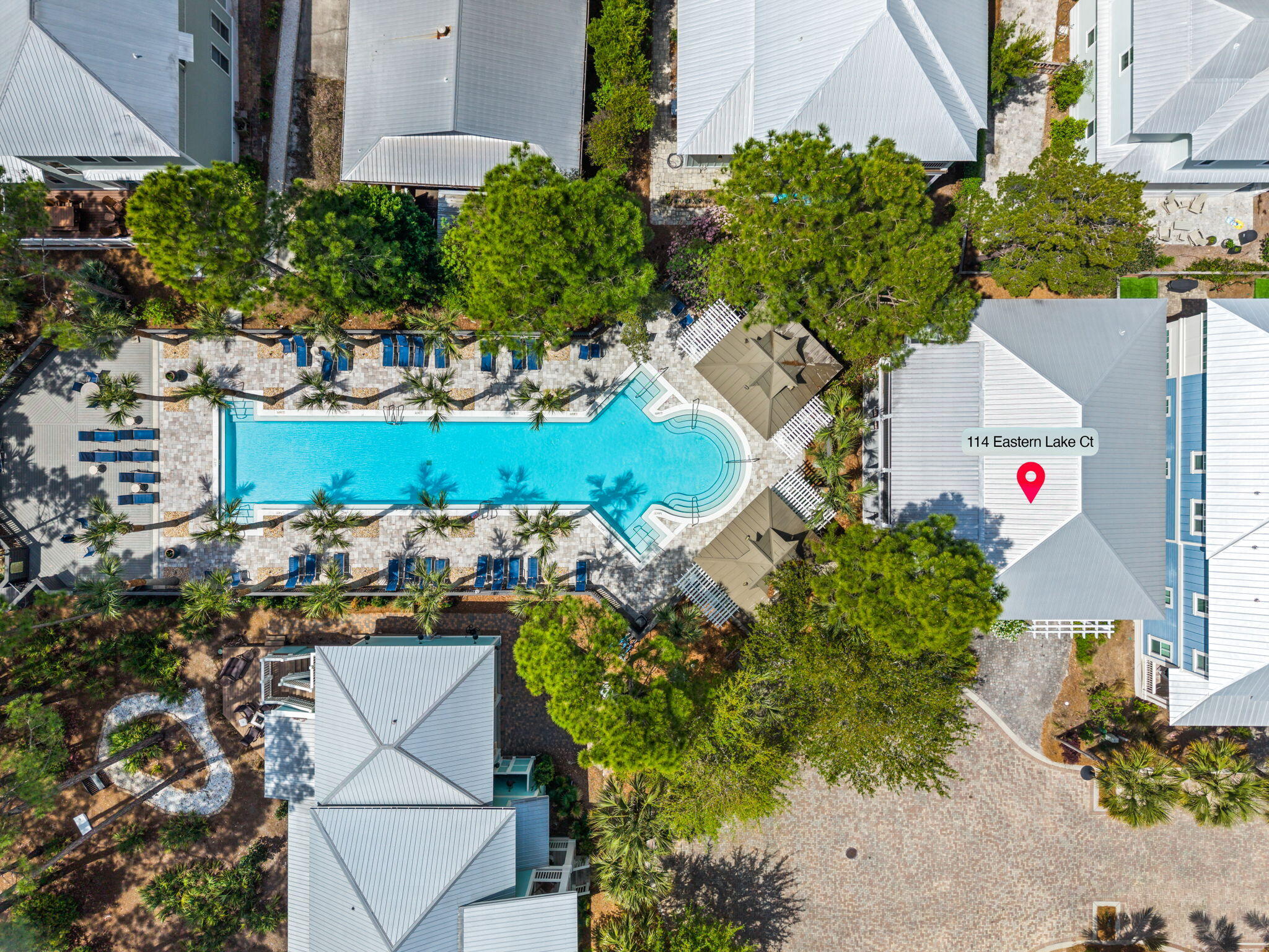 COTTAGES AT EASTERN LAKE - Residential