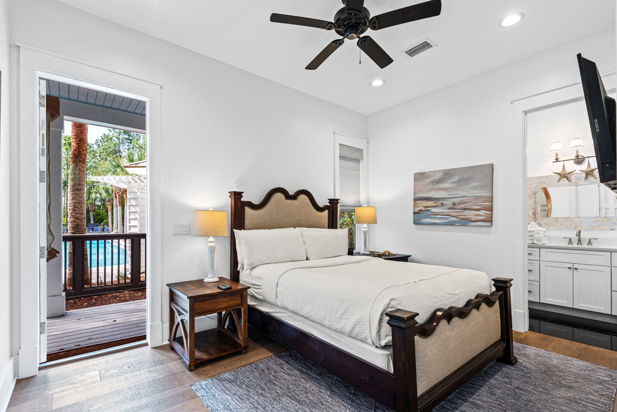 COTTAGES AT EASTERN LAKE - Residential