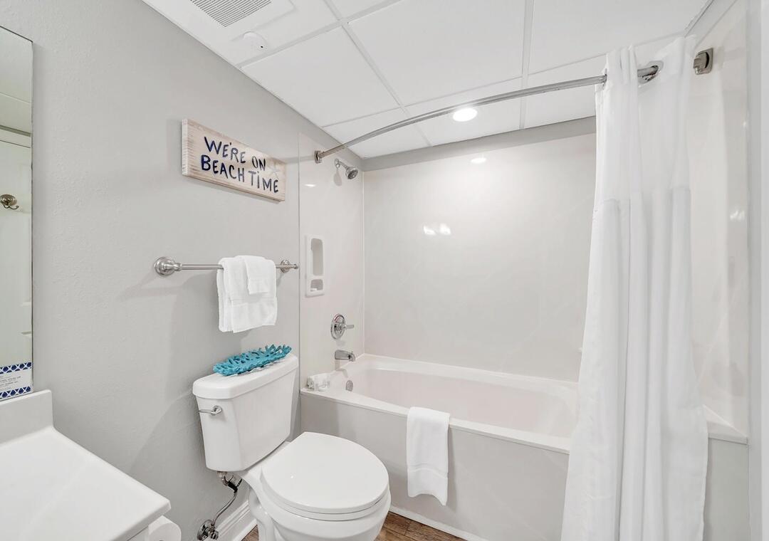 EMERALD BEACH PH 4 - Residential