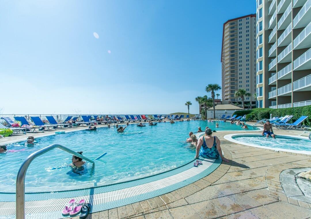 EMERALD BEACH PH 4 - Residential