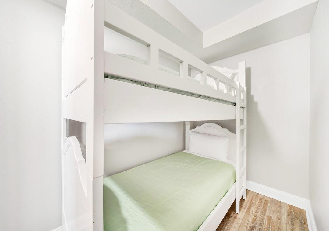 EMERALD BEACH PH 4 - Residential