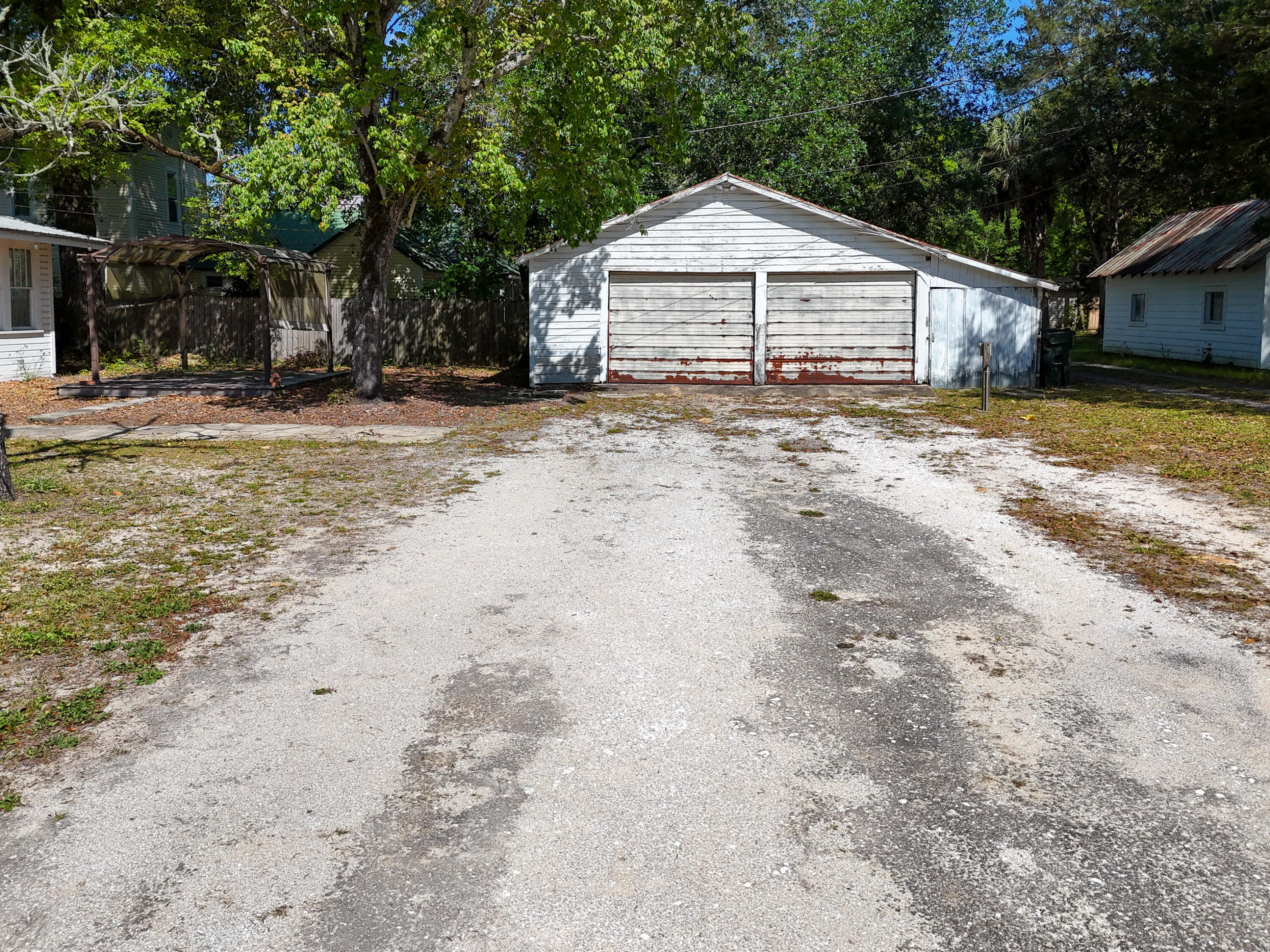 TOWN OF DEFUNIAK SPRINGS - Residential