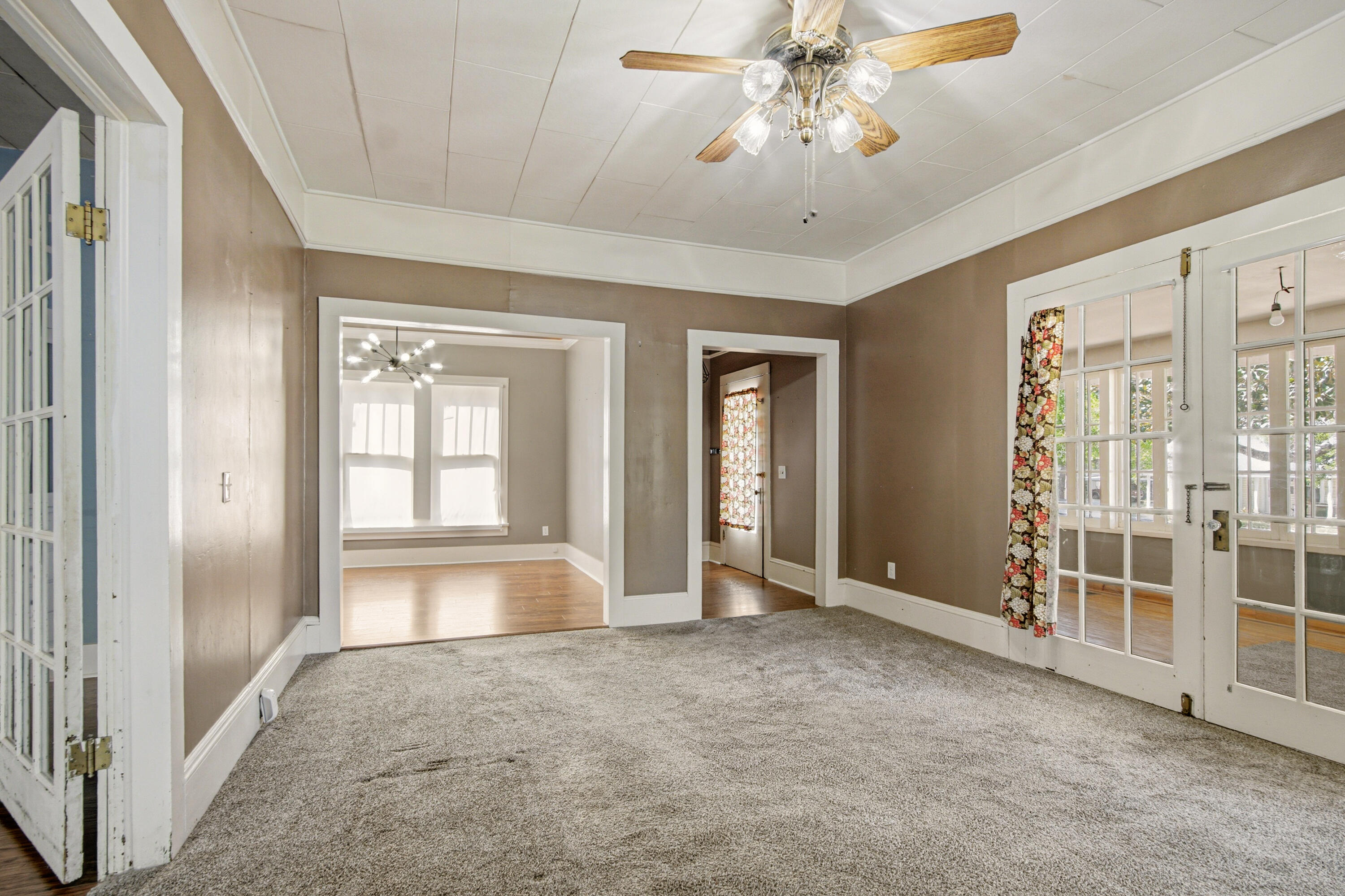 TOWN OF DEFUNIAK SPRINGS - Residential