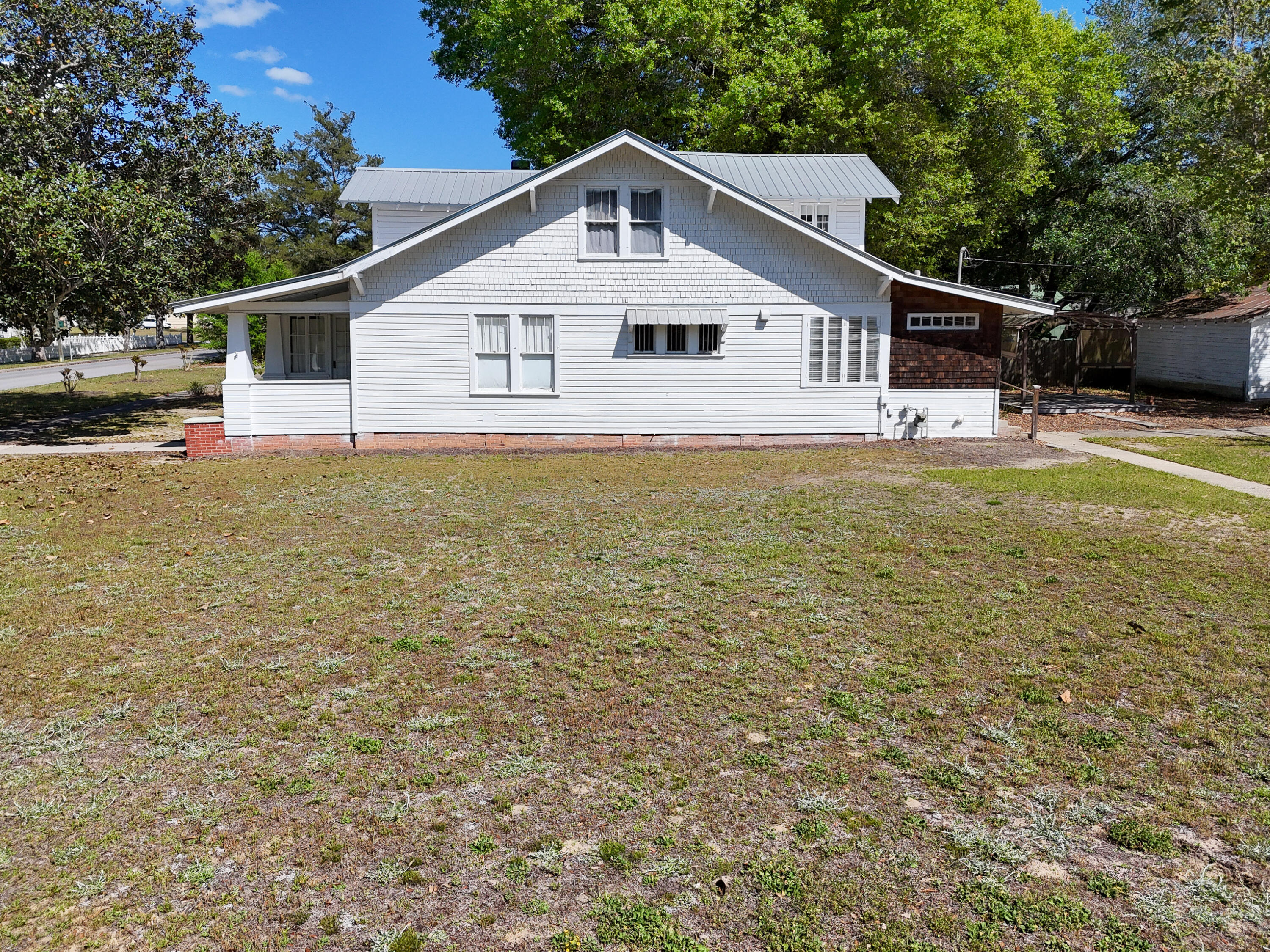 TOWN OF DEFUNIAK SPRINGS - Residential