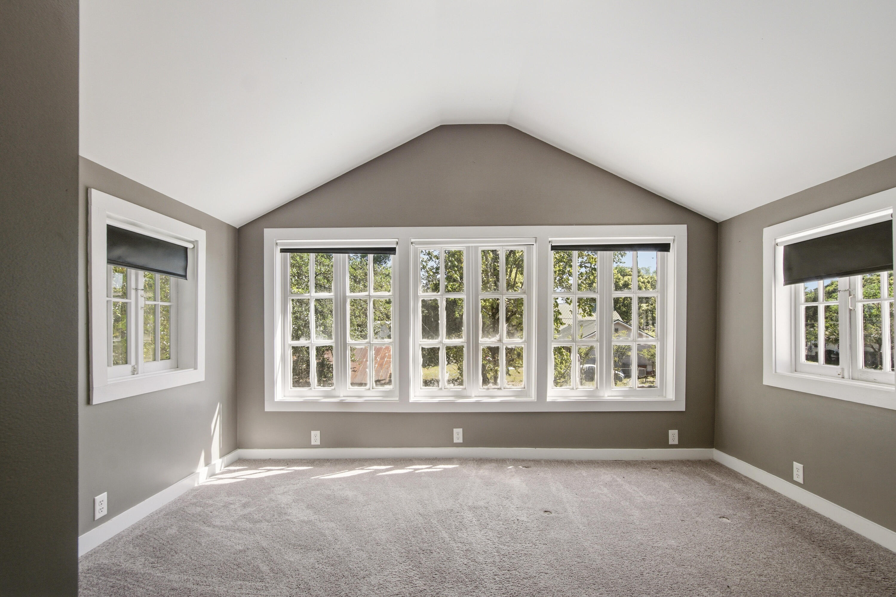 TOWN OF DEFUNIAK SPRINGS - Residential