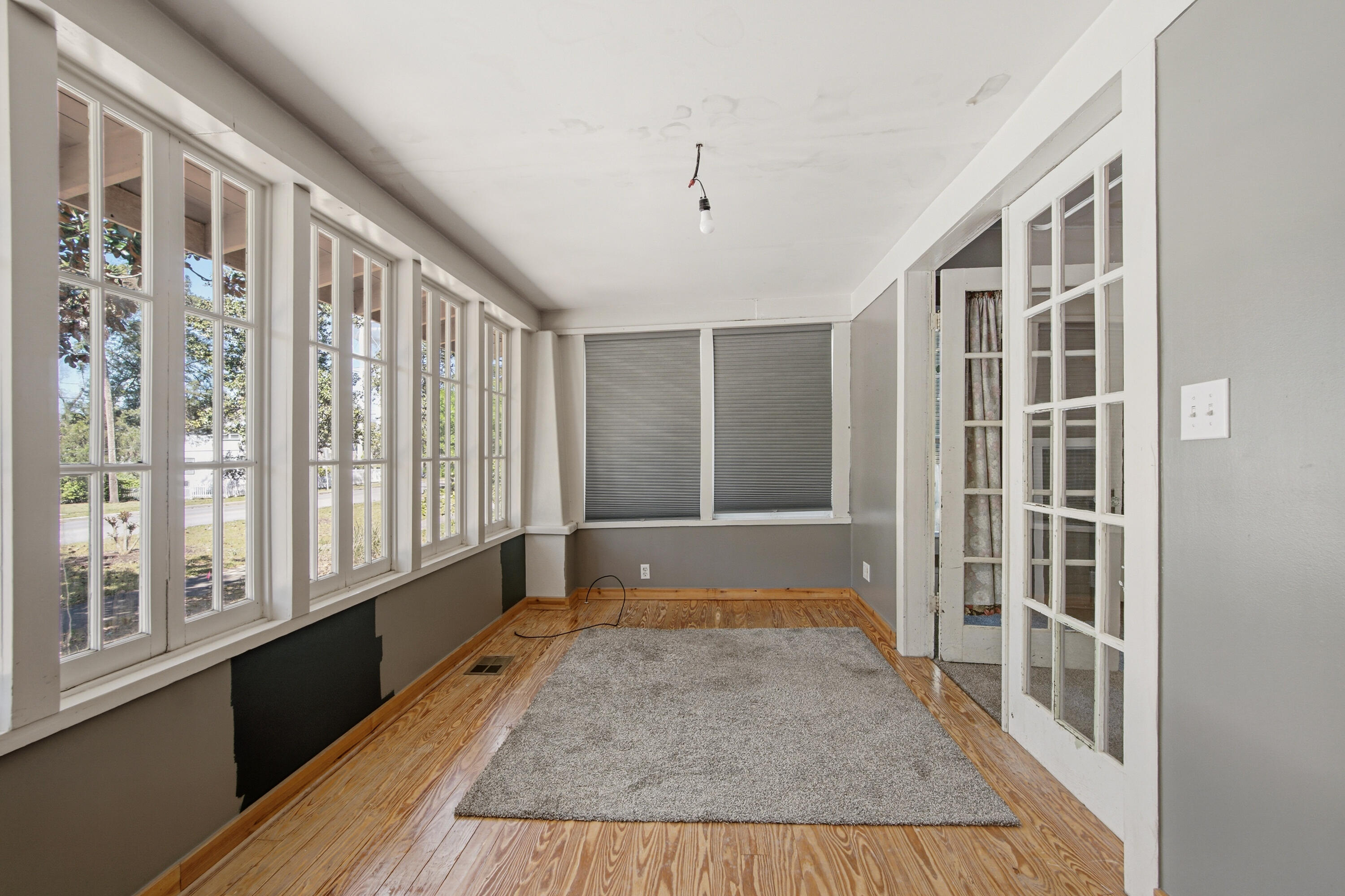 TOWN OF DEFUNIAK SPRINGS - Residential