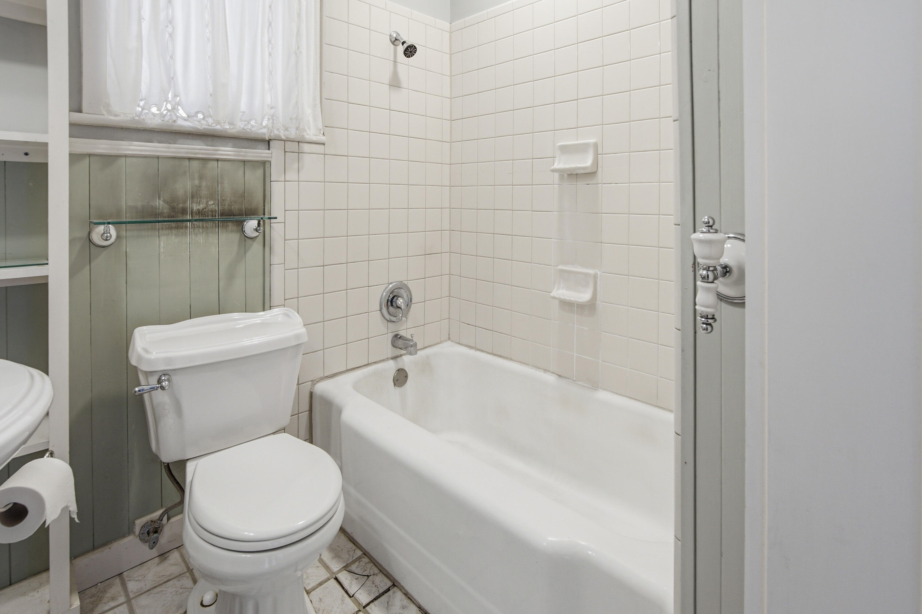 TOWN OF DEFUNIAK SPRINGS - Residential