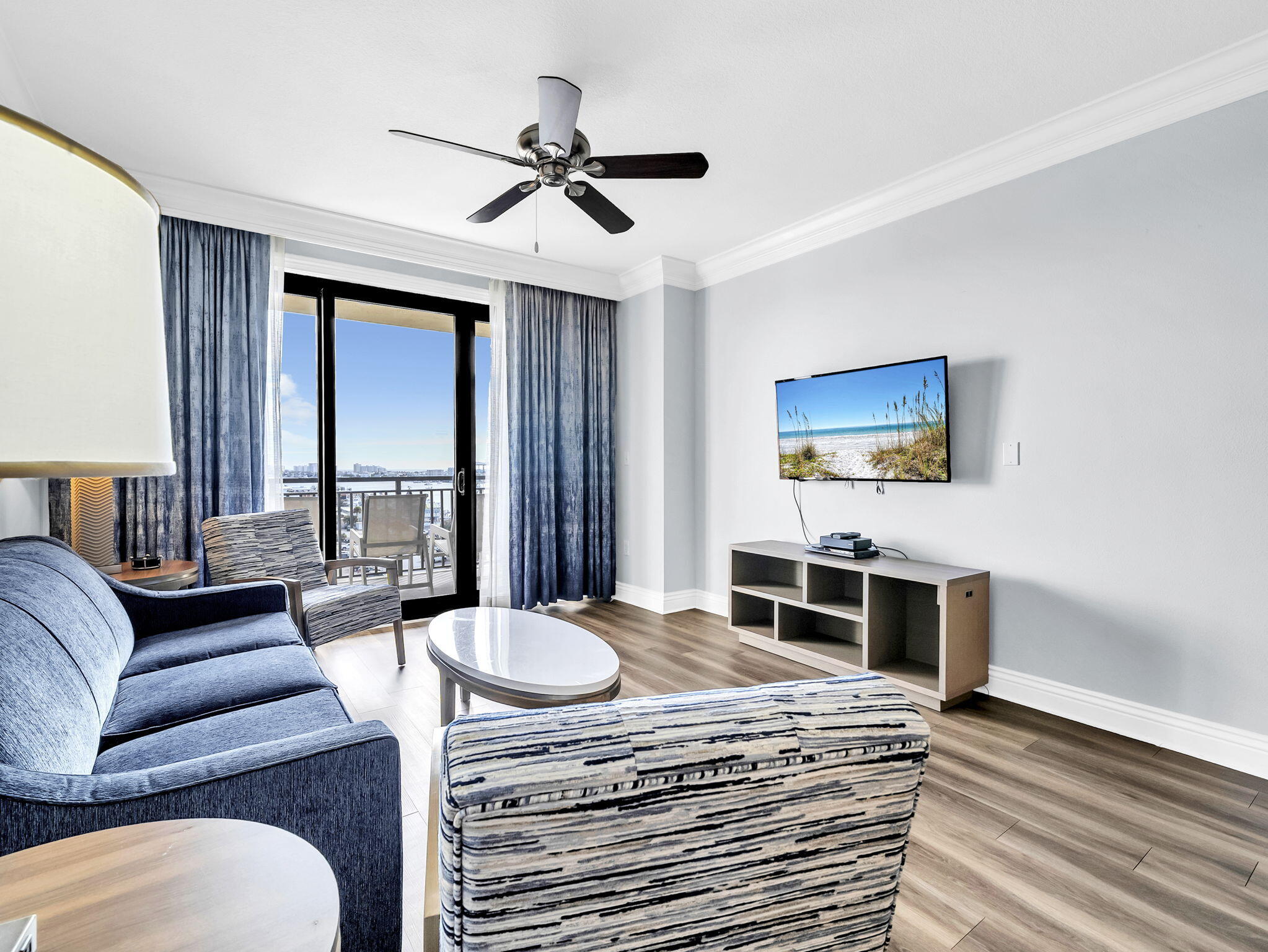 EMERALD GRANDE - Residential