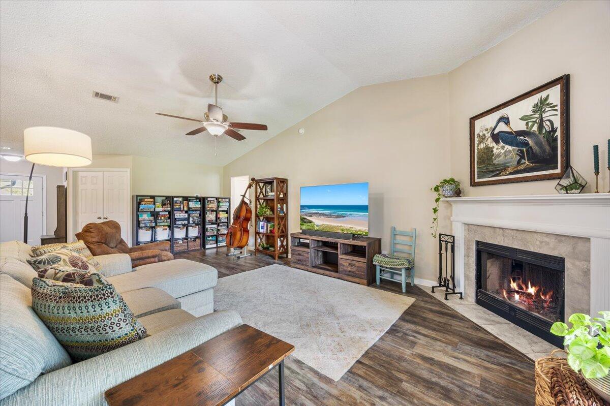 2832 Winners Circle Drive
