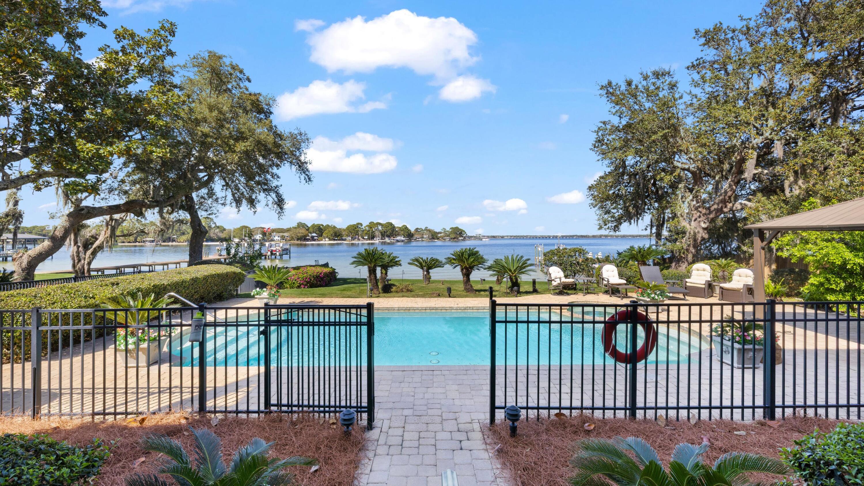 HUGHES ESTATES 1ST ADDN - Residential