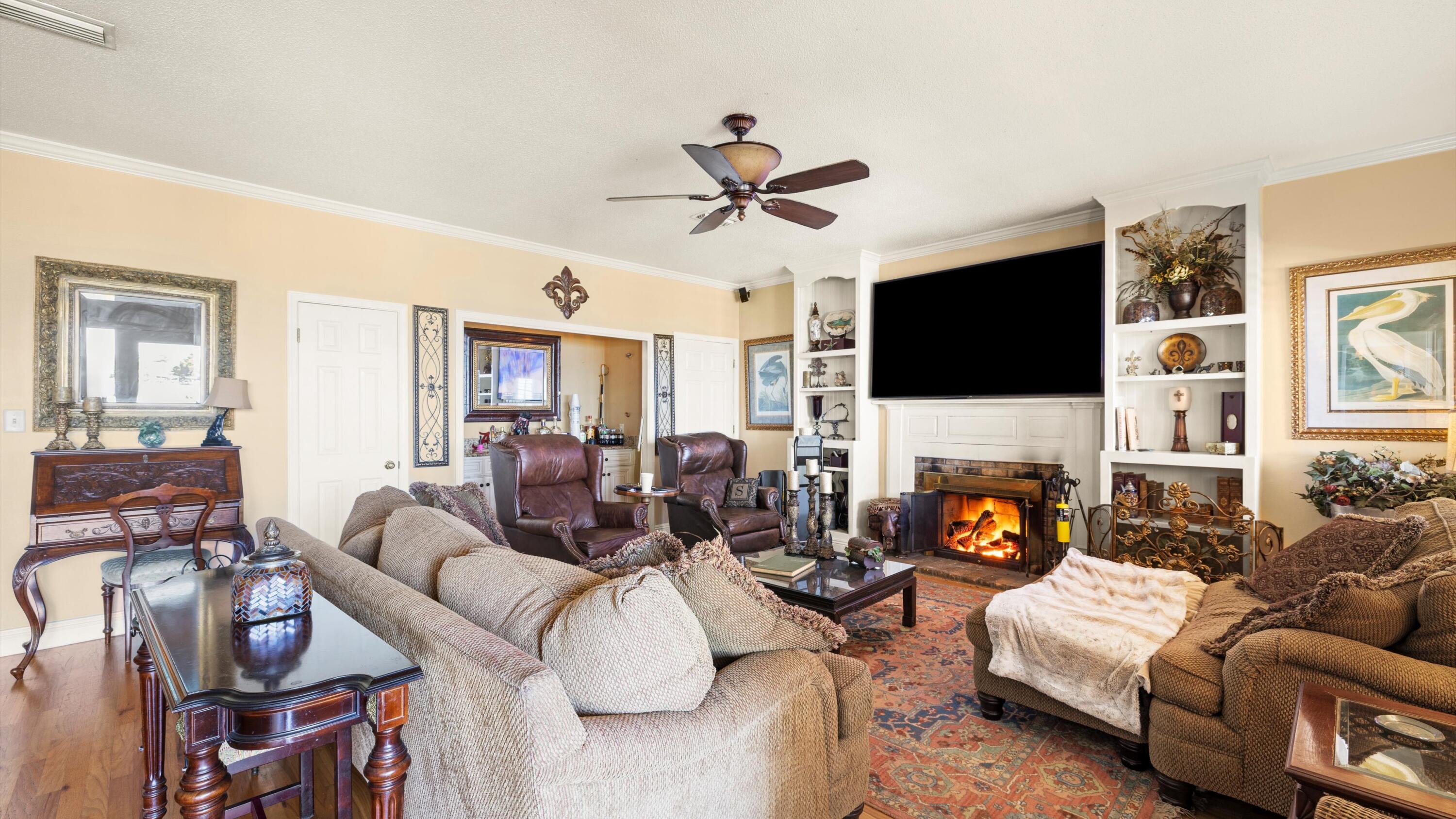 HUGHES ESTATES 1ST ADDN - Residential