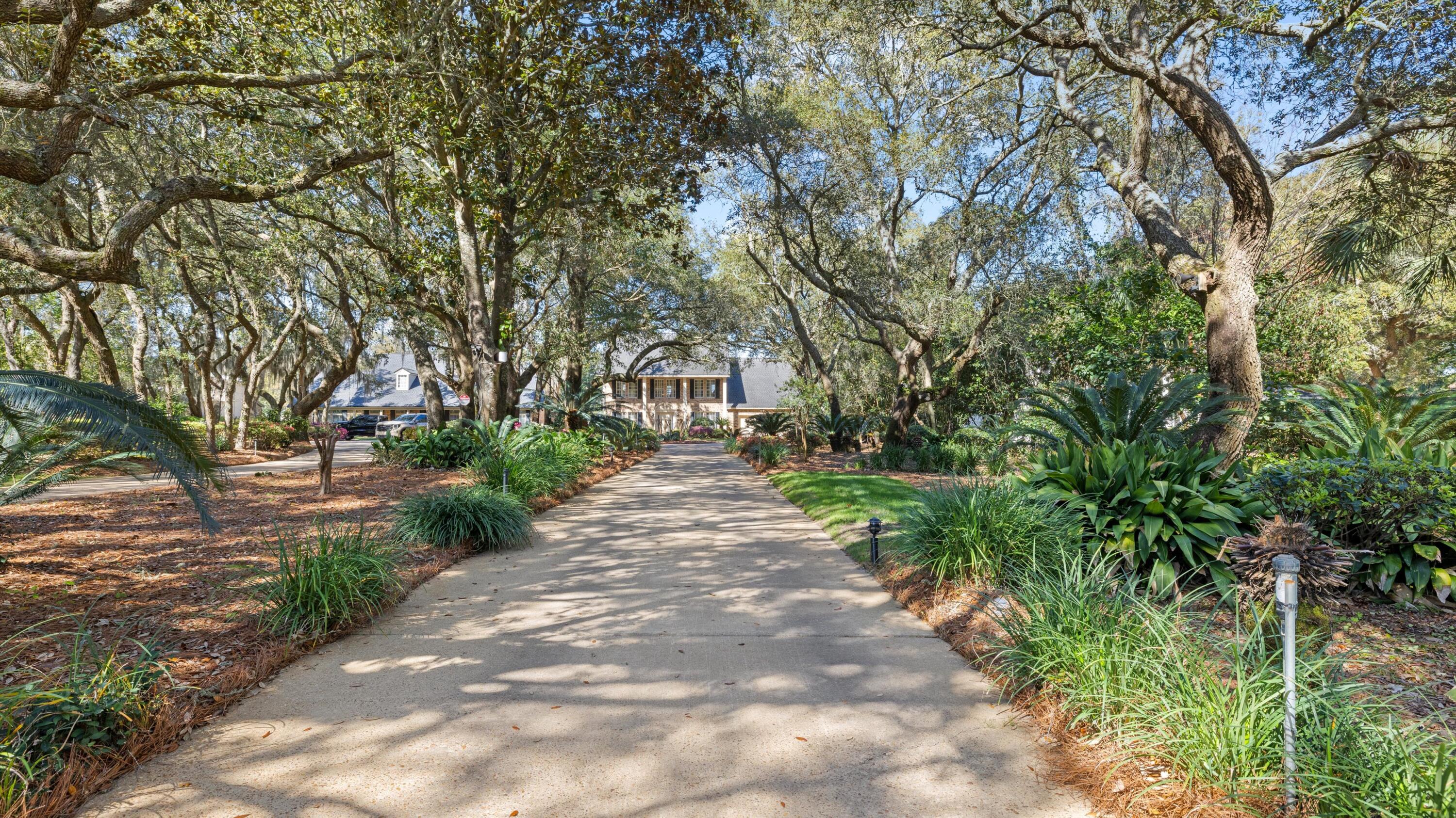 HUGHES ESTATES 1ST ADDN - Residential