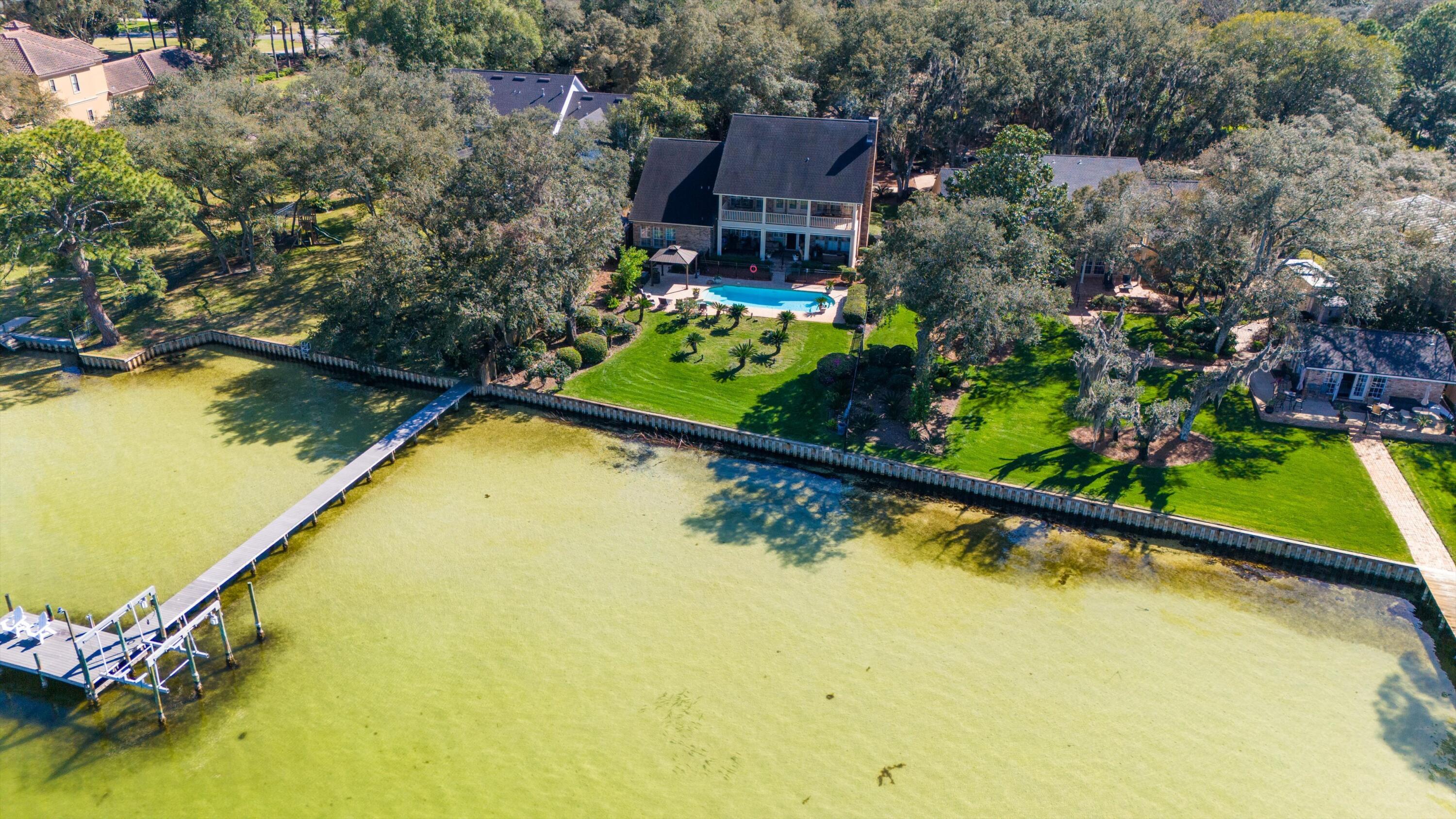 HUGHES ESTATES 1ST ADDN - Residential