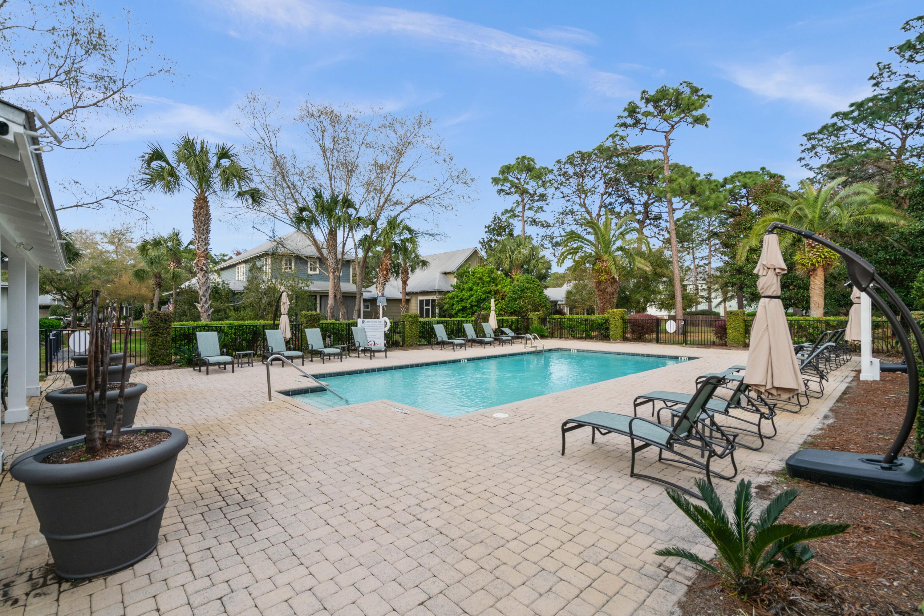 CARSON OAKS - Residential