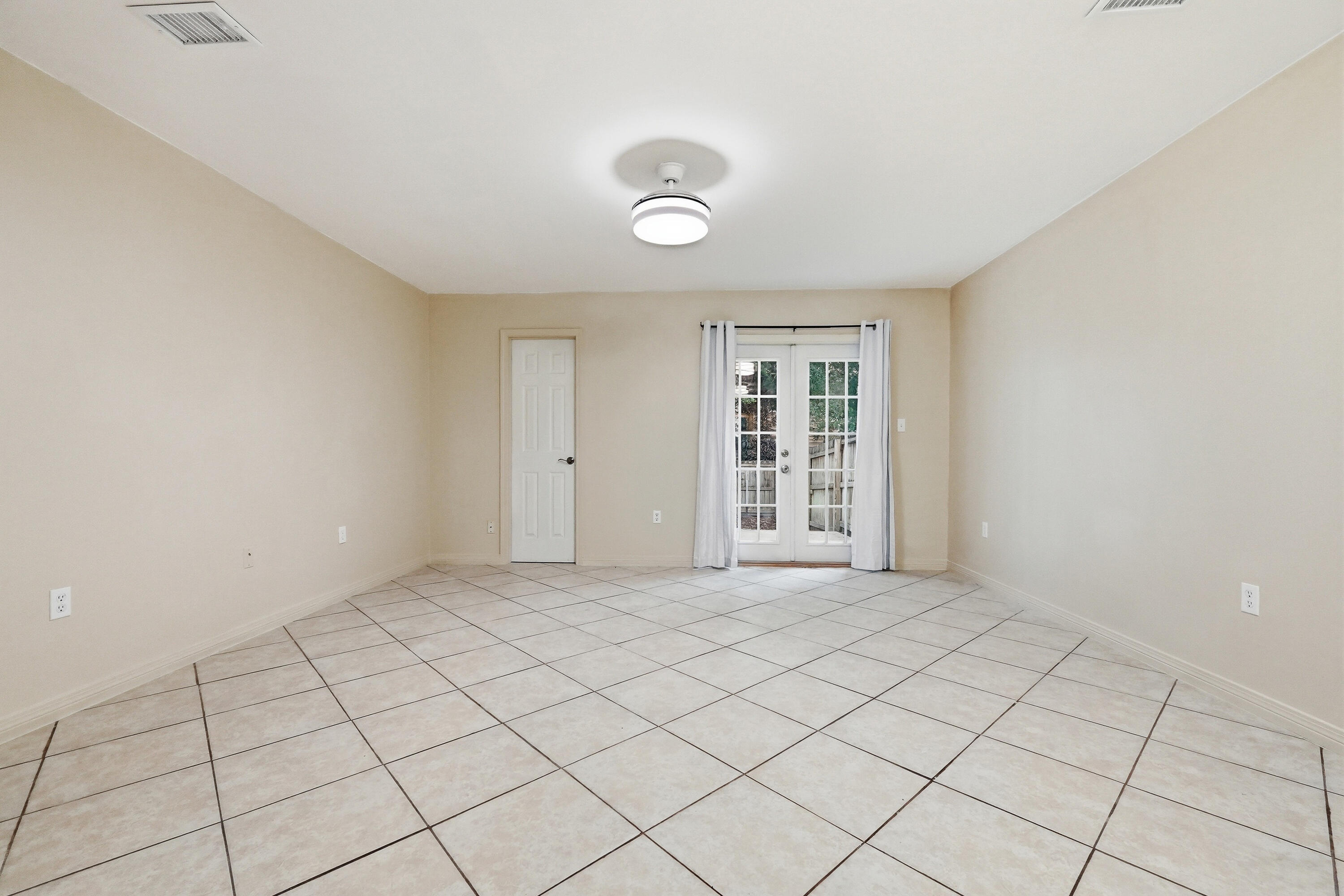 MONTAGE MANOR RE/PLAT LOT 46 - Residential