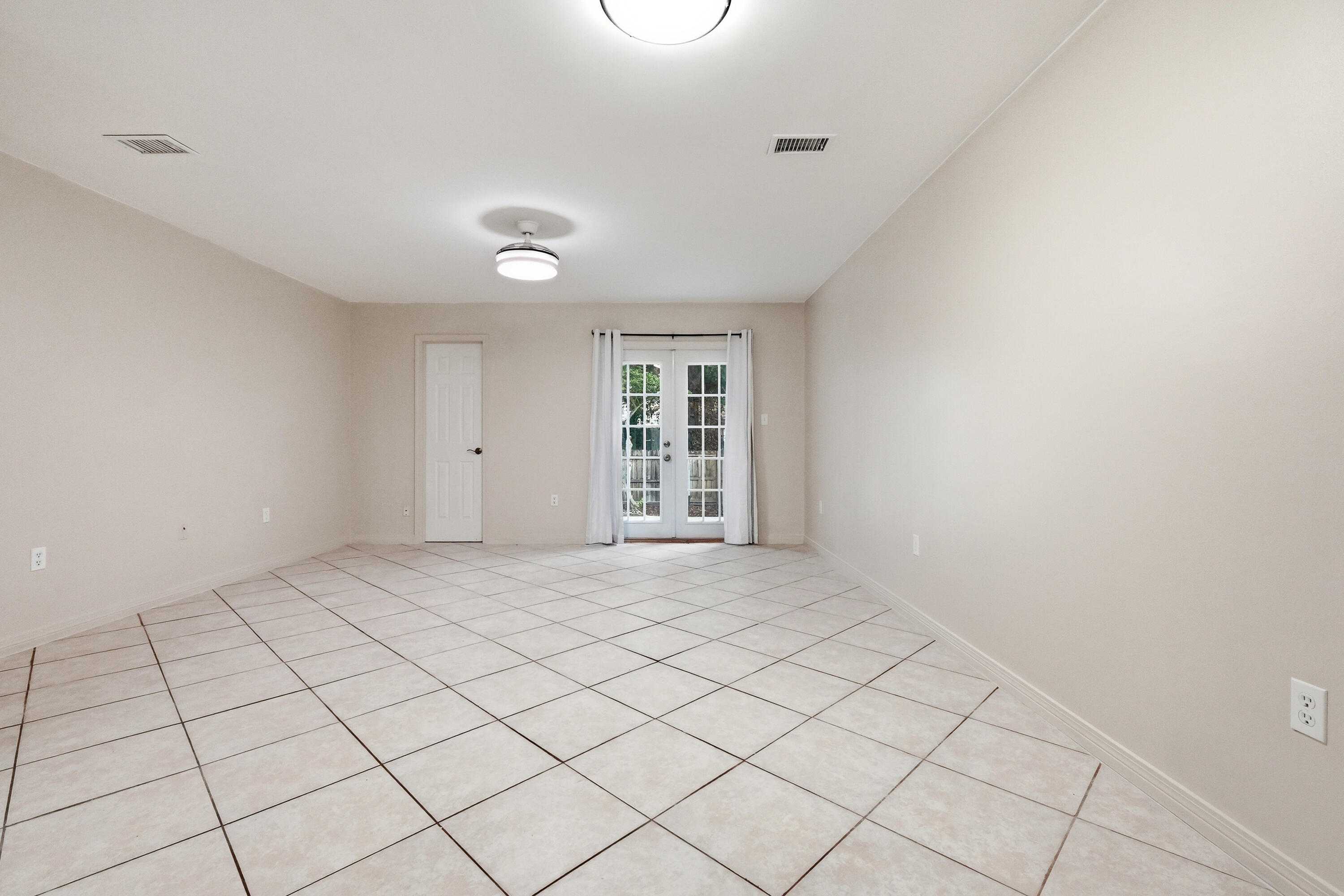 MONTAGE MANOR RE/PLAT LOT 46 - Residential