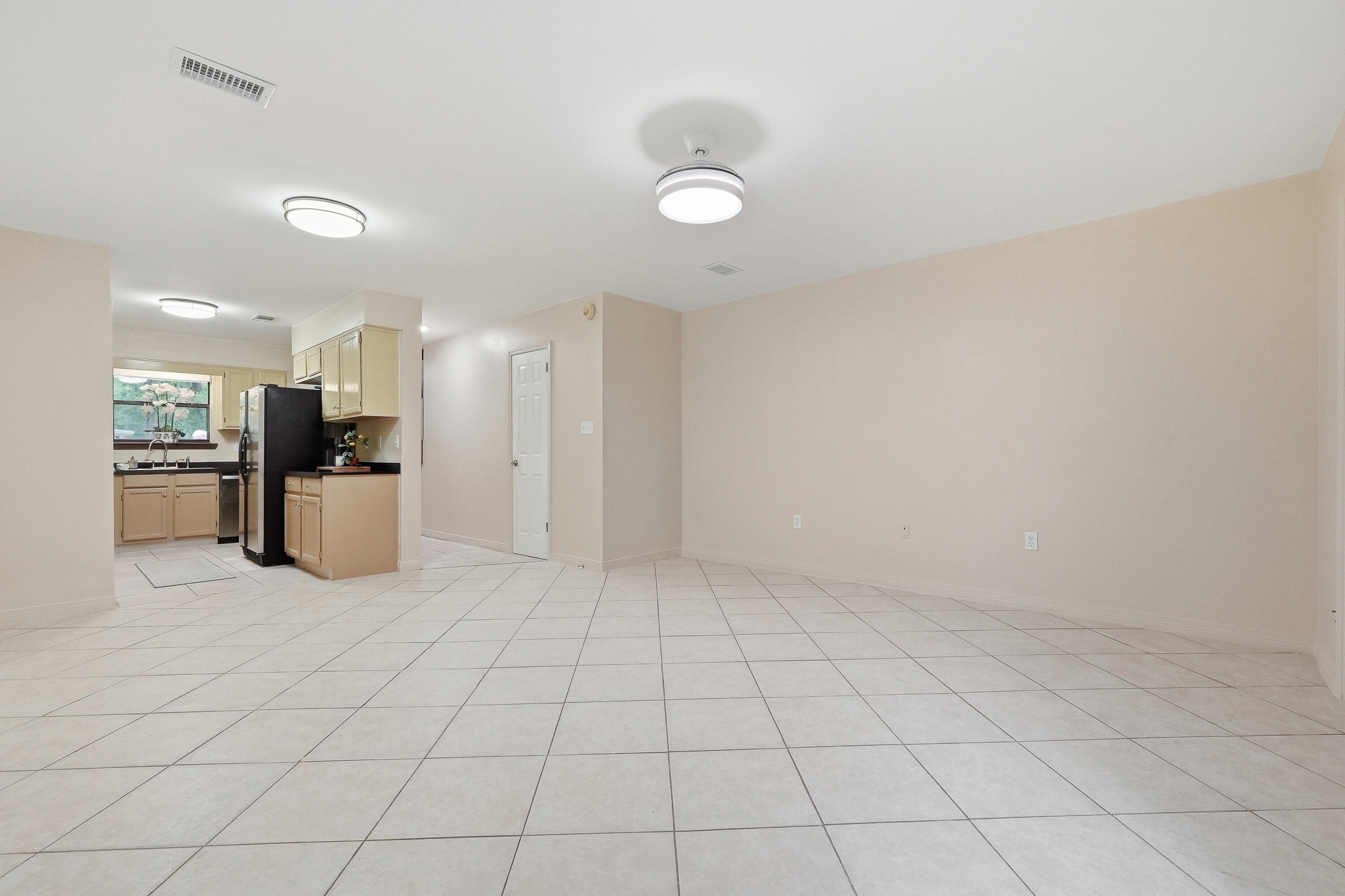 MONTAGE MANOR RE/PLAT LOT 46 - Residential