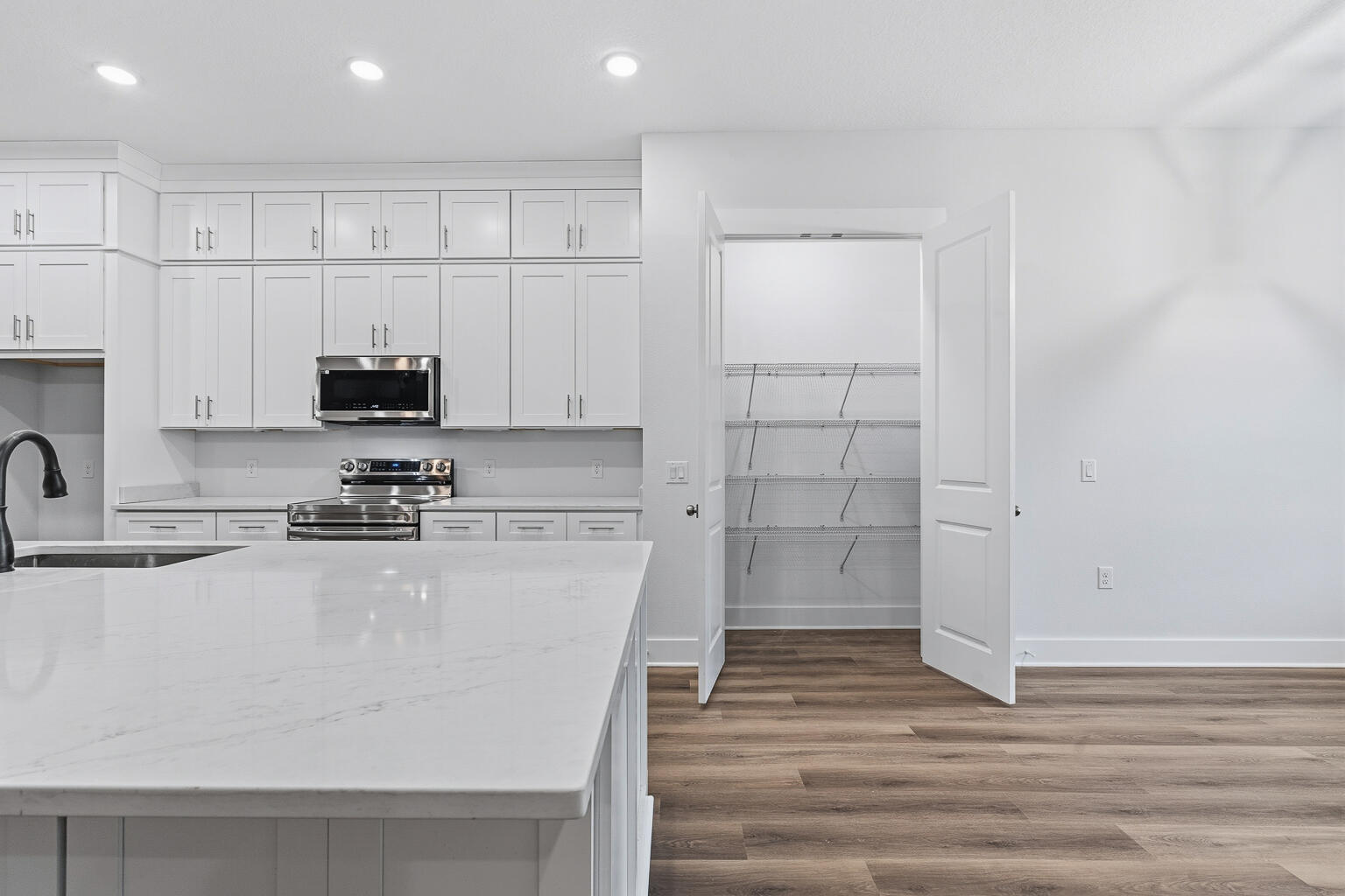 HOLLEY BY THE SEA - Residential