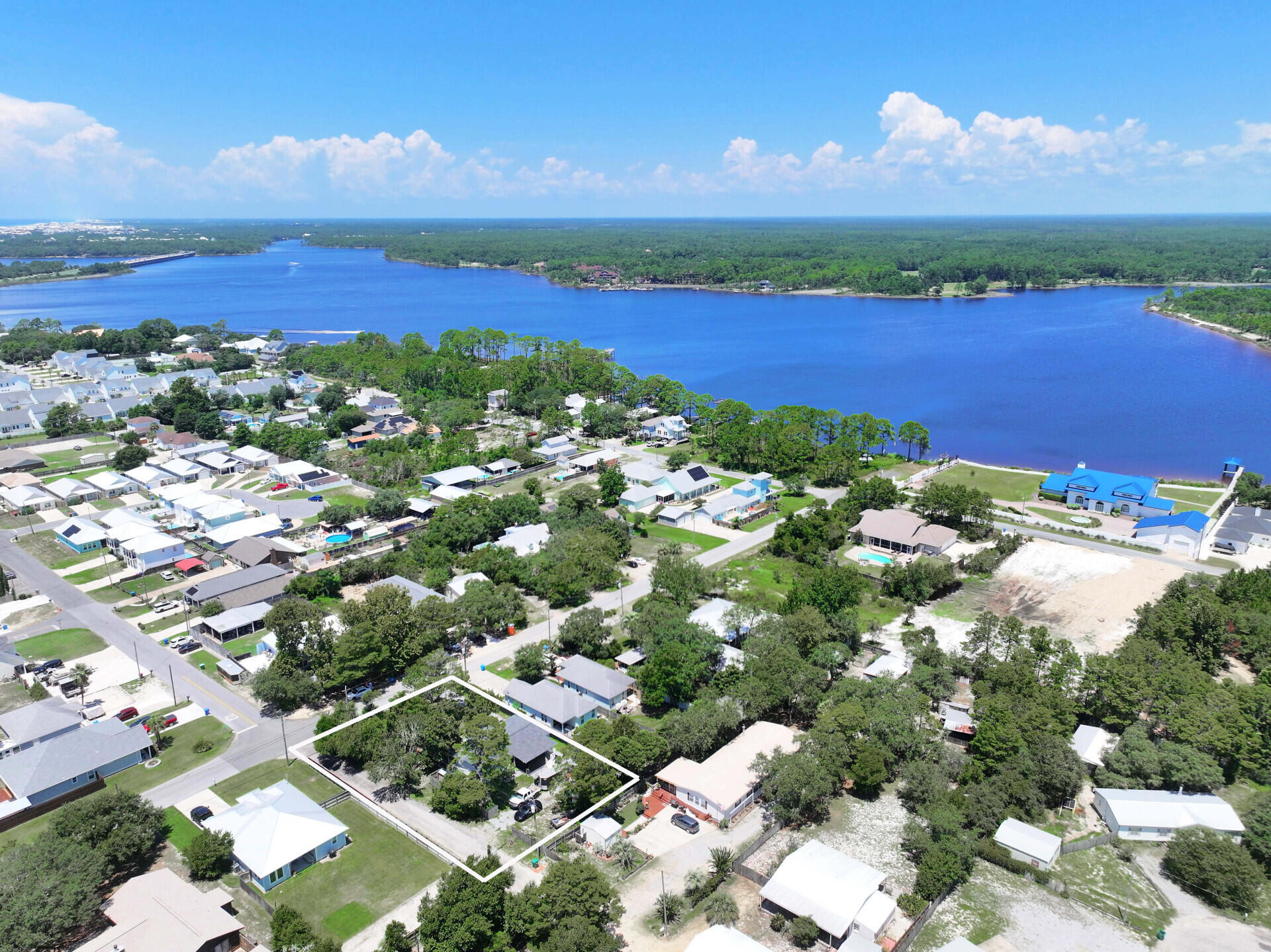 704 Gulf View Drive