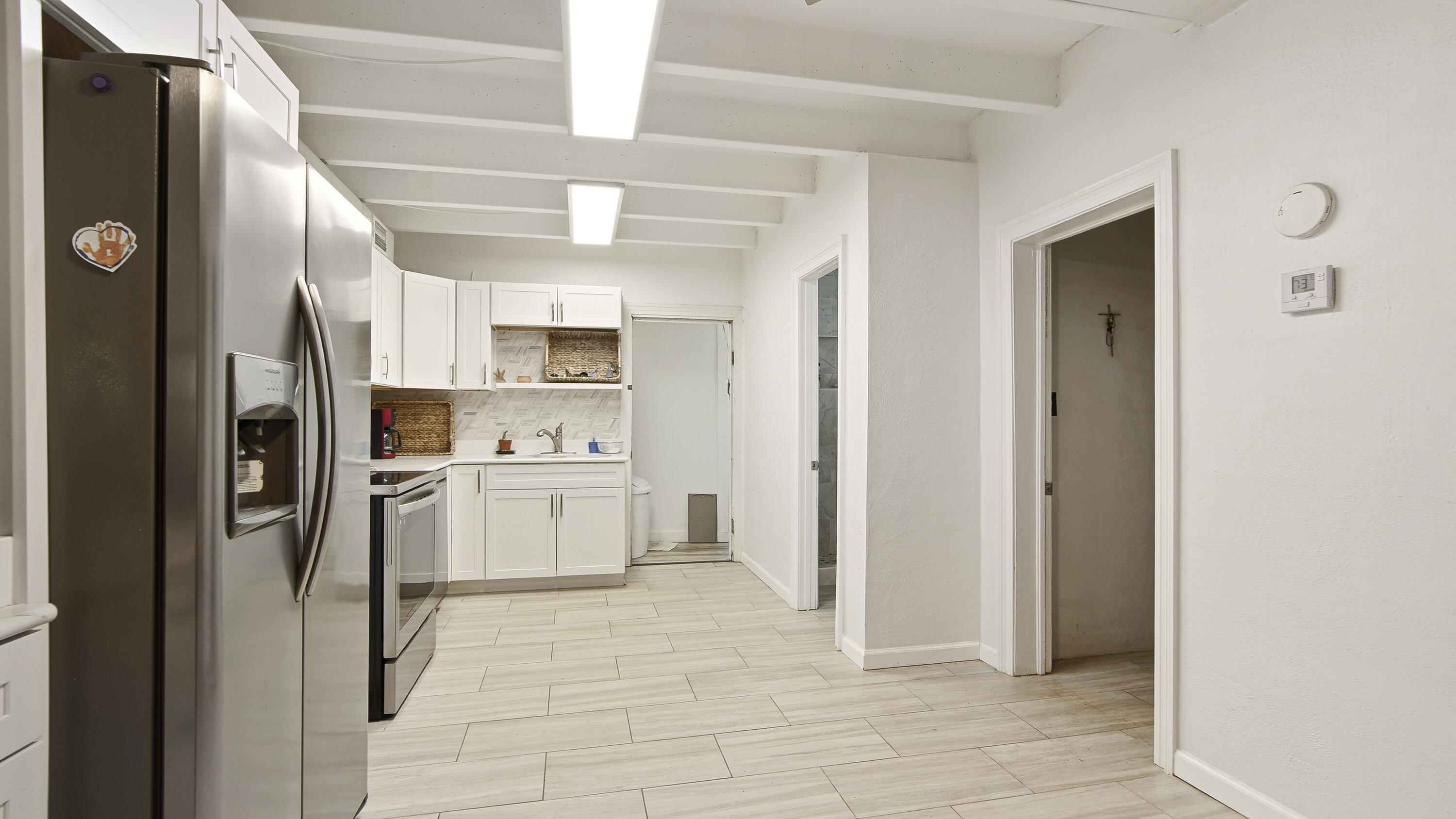 LAGUNA BEACH ESTATES 9TH ADDN - Residential