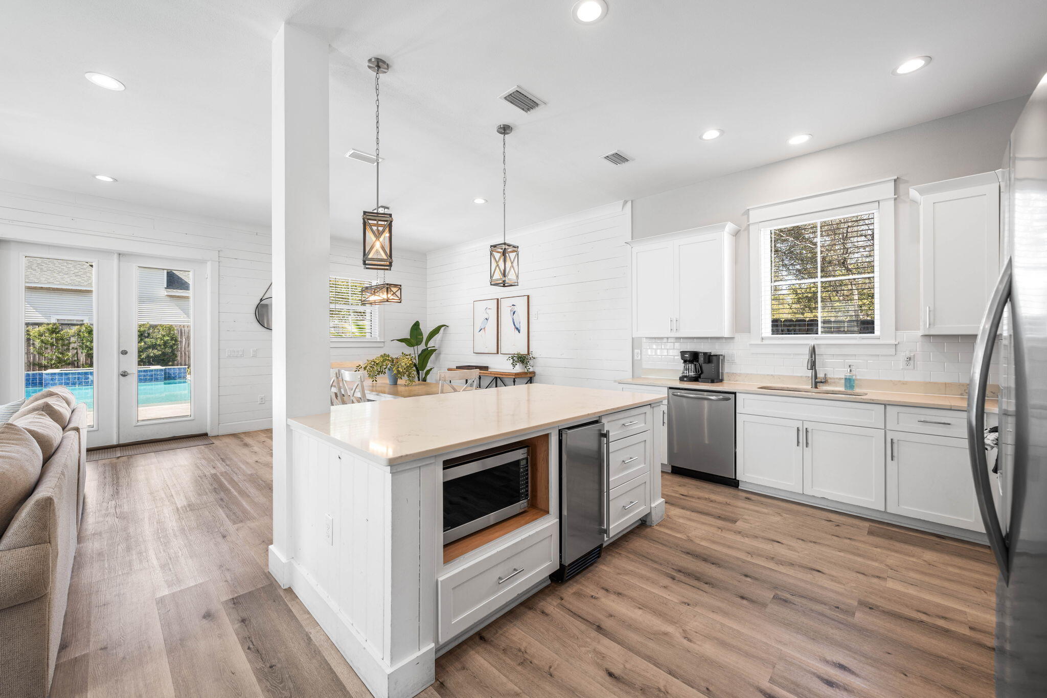 CRYSTAL BEACH - Residential