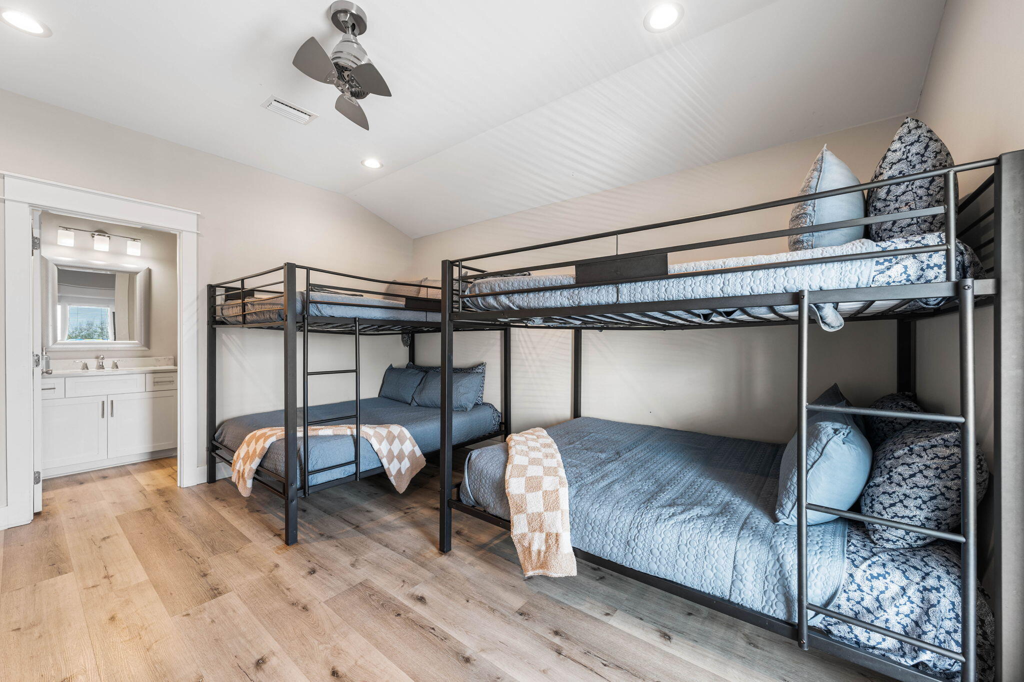 CRYSTAL BEACH - Residential