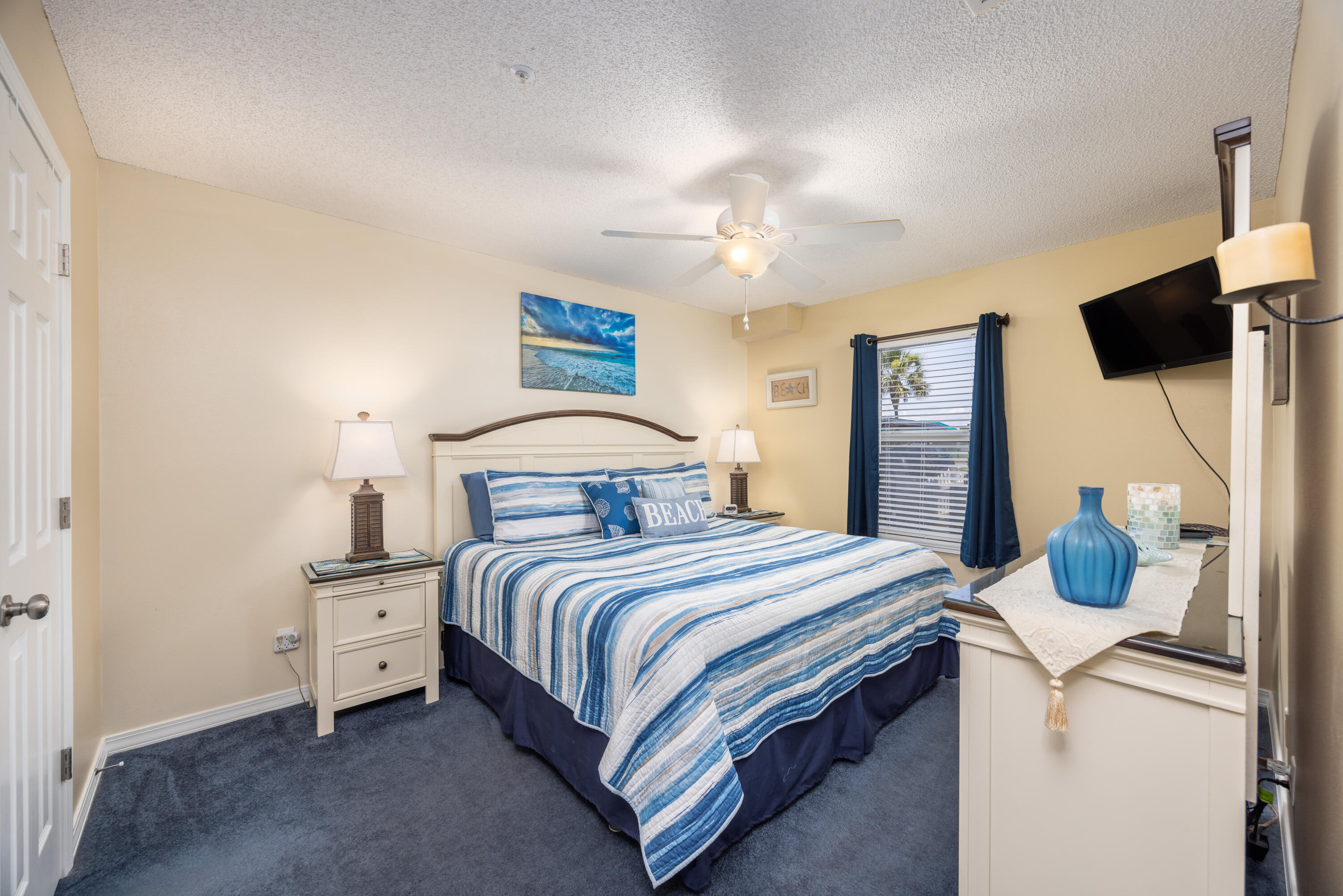 MARAVILLA CONDO 2 - Residential