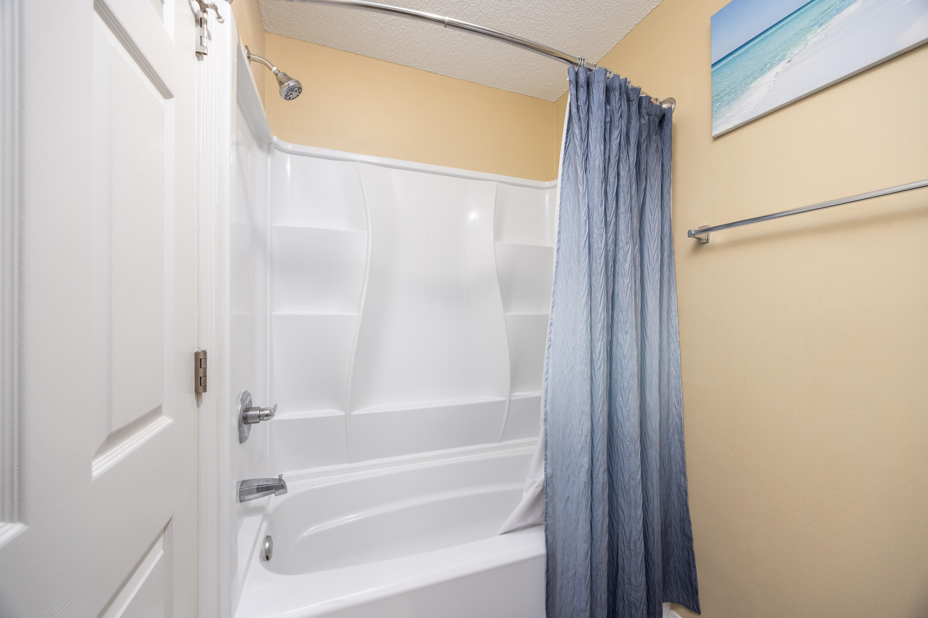 MARAVILLA CONDO 2 - Residential