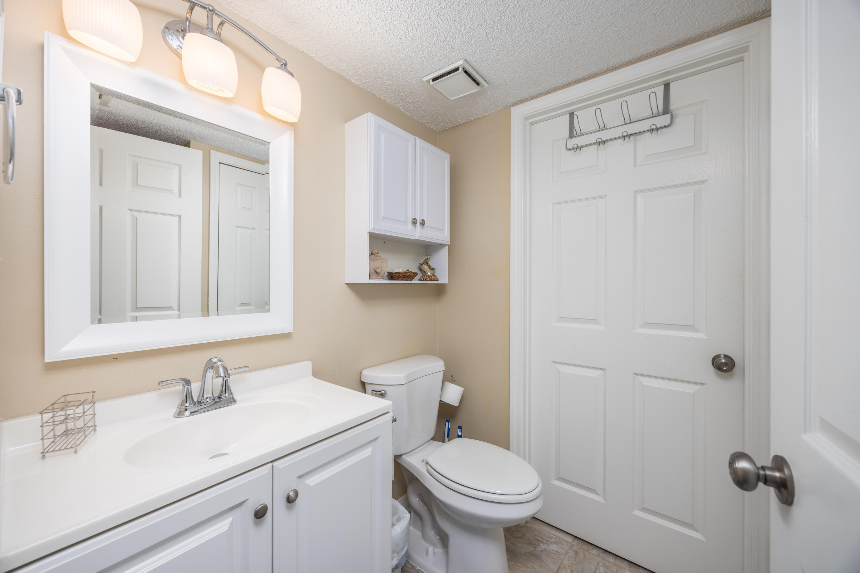 MARAVILLA CONDO 2 - Residential