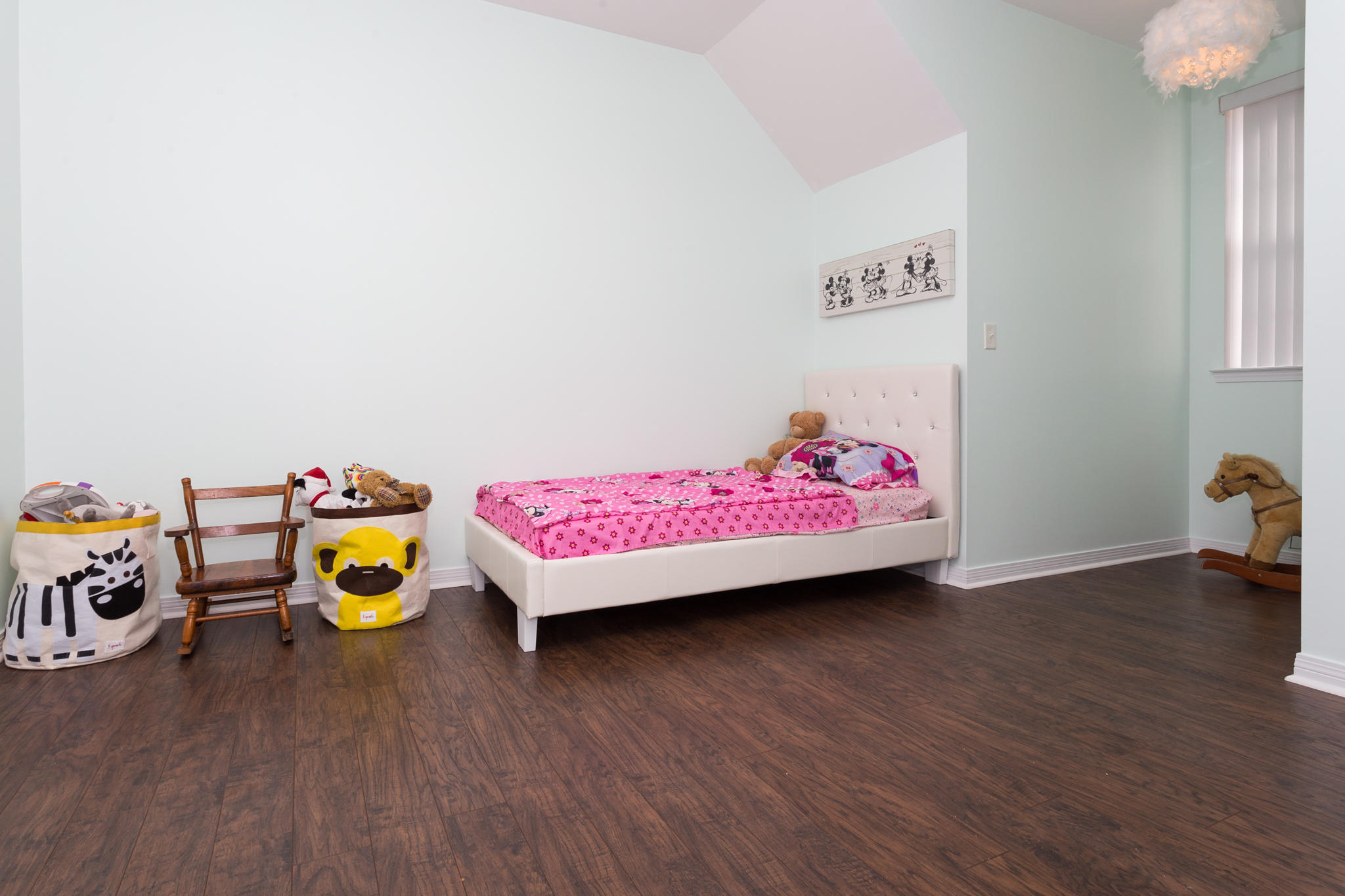 KENNEDY LAKE (UNRECORDED) - Residential