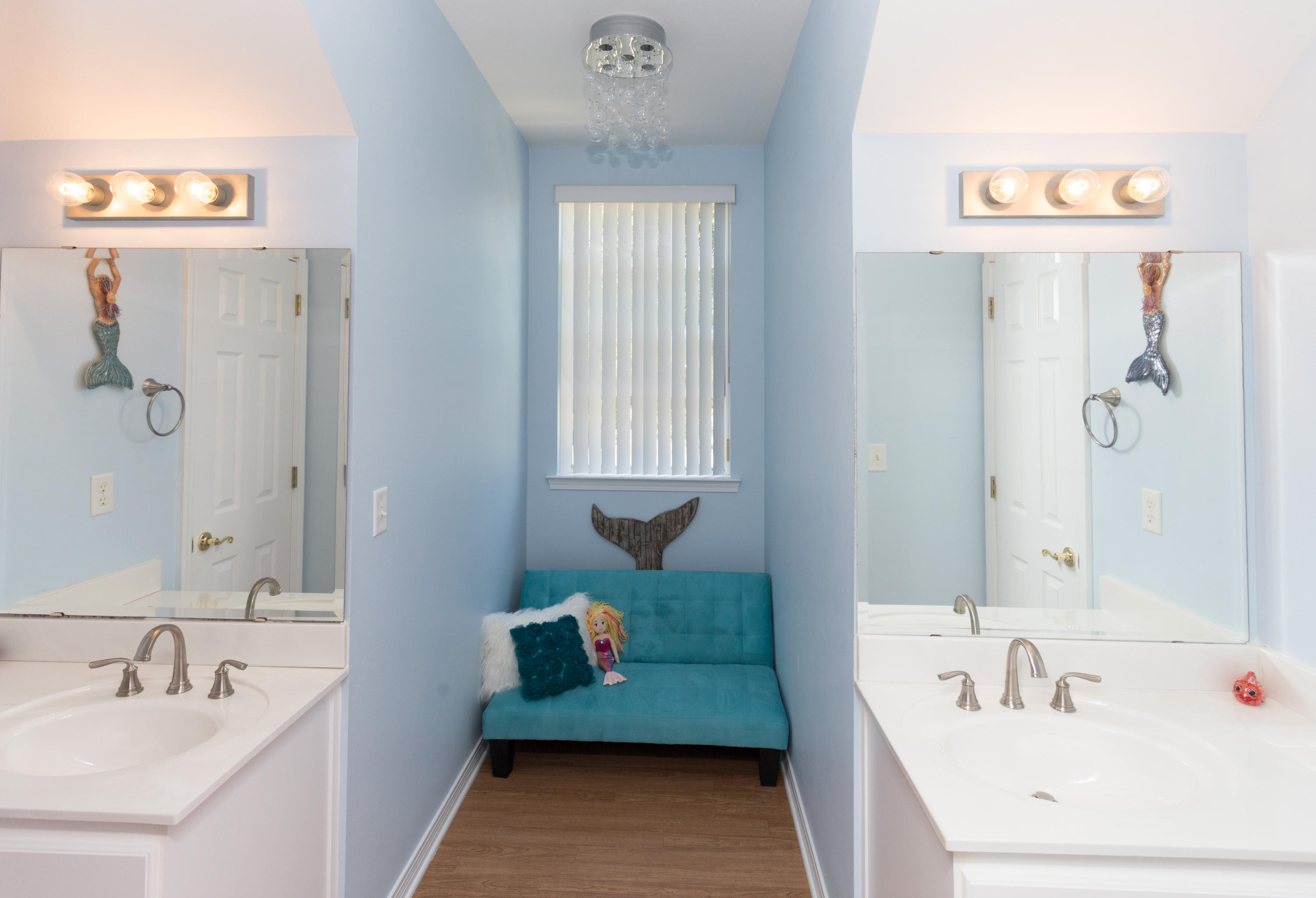 KENNEDY LAKE (UNRECORDED) - Residential