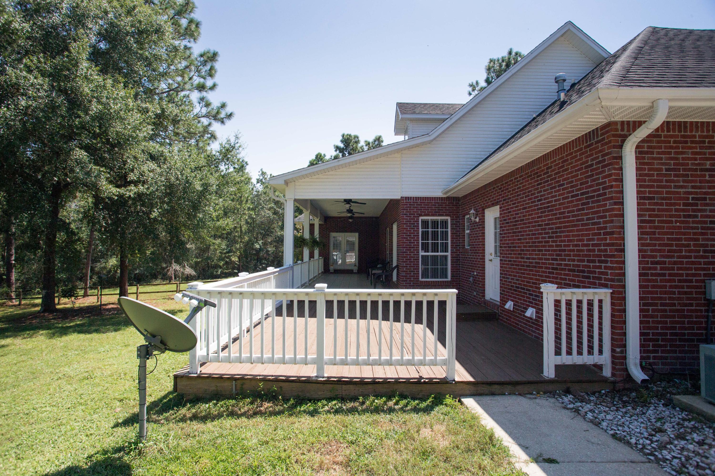 KENNEDY LAKE (UNRECORDED) - Residential