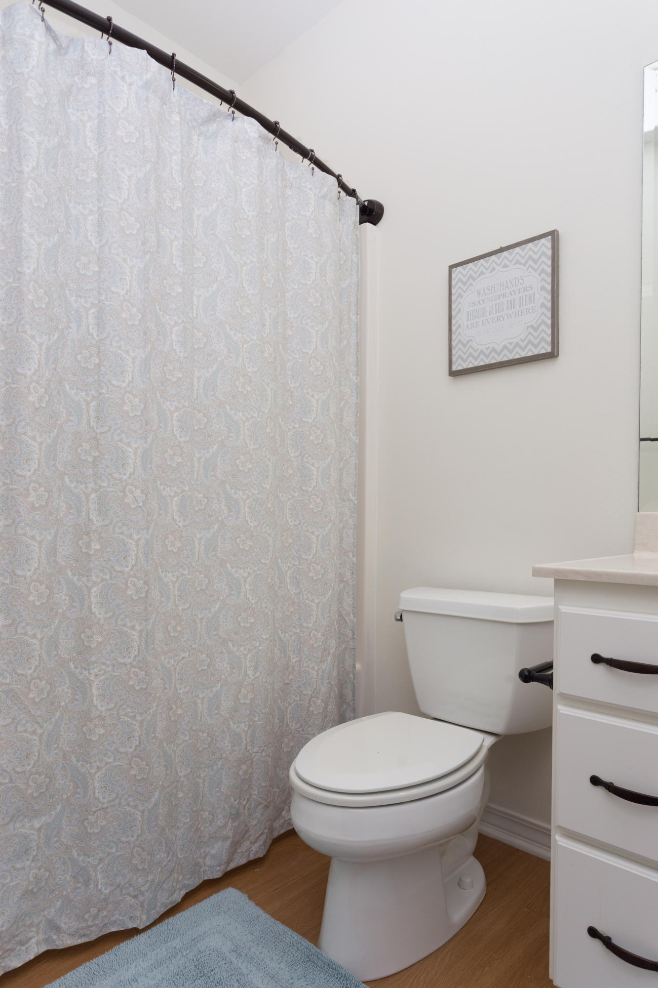 KENNEDY LAKE (UNRECORDED) - Residential