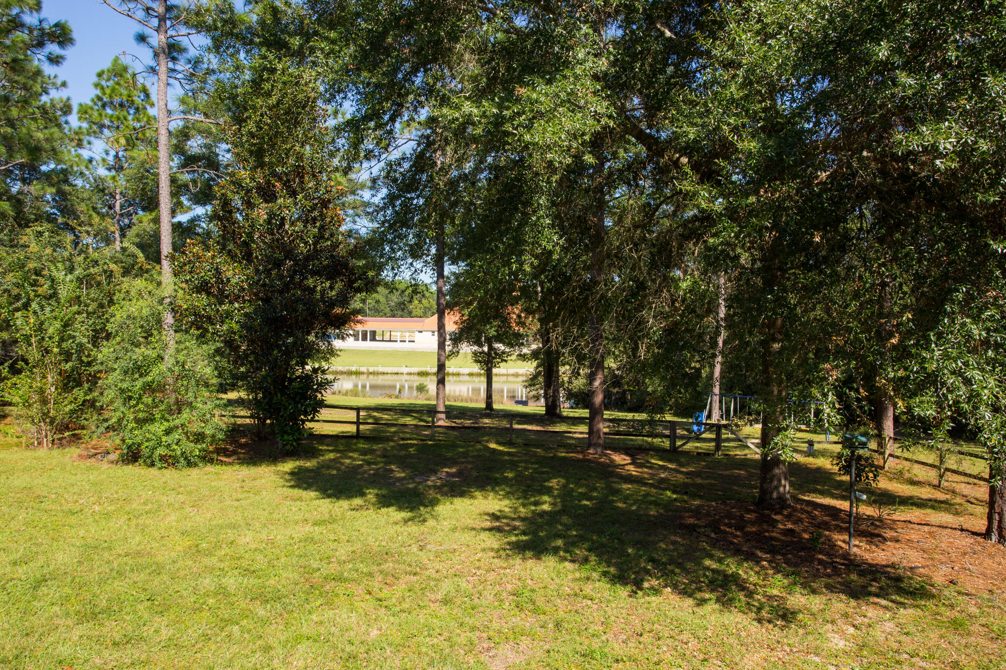 KENNEDY LAKE (UNRECORDED) - Residential