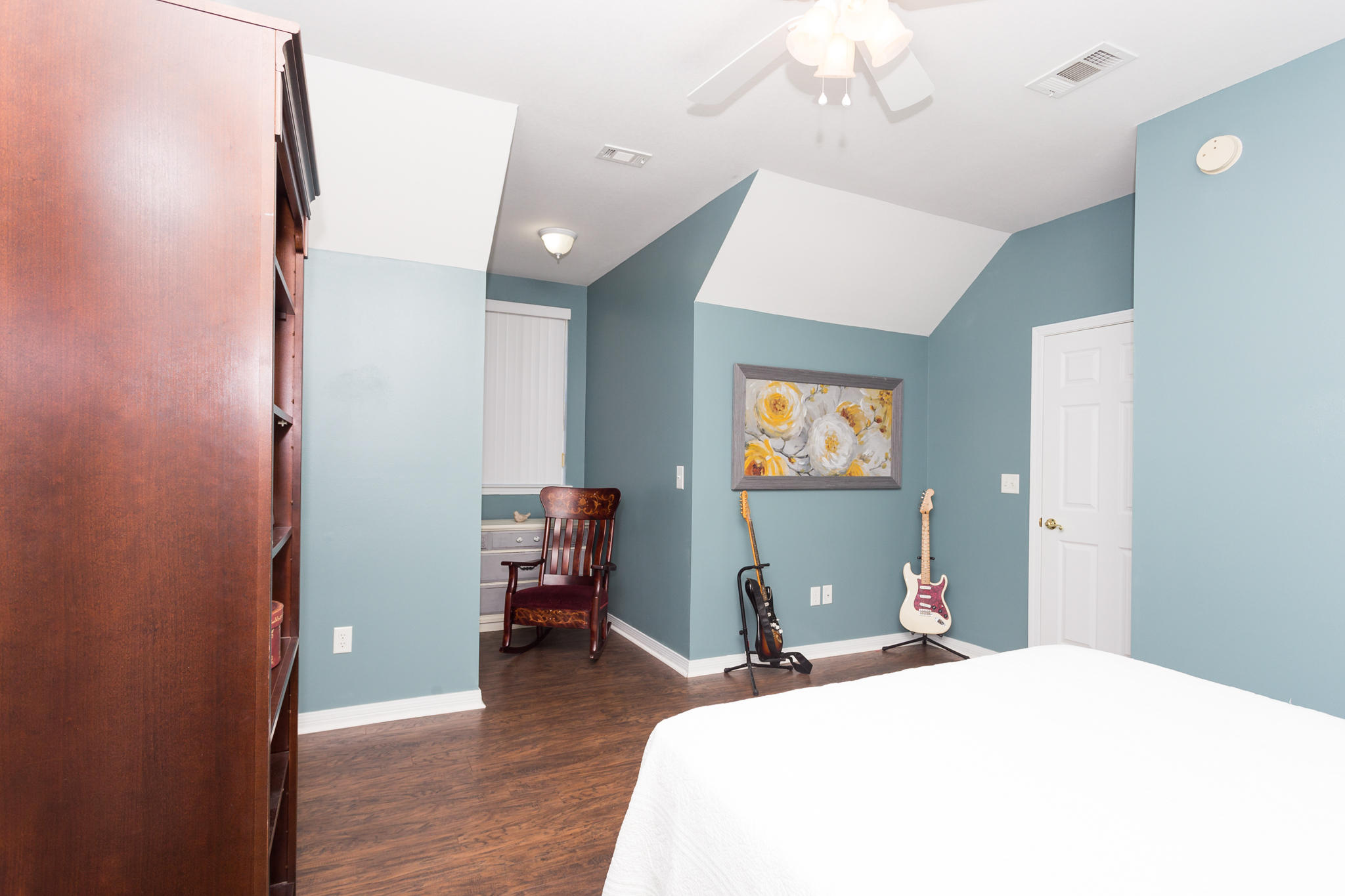 KENNEDY LAKE (UNRECORDED) - Residential