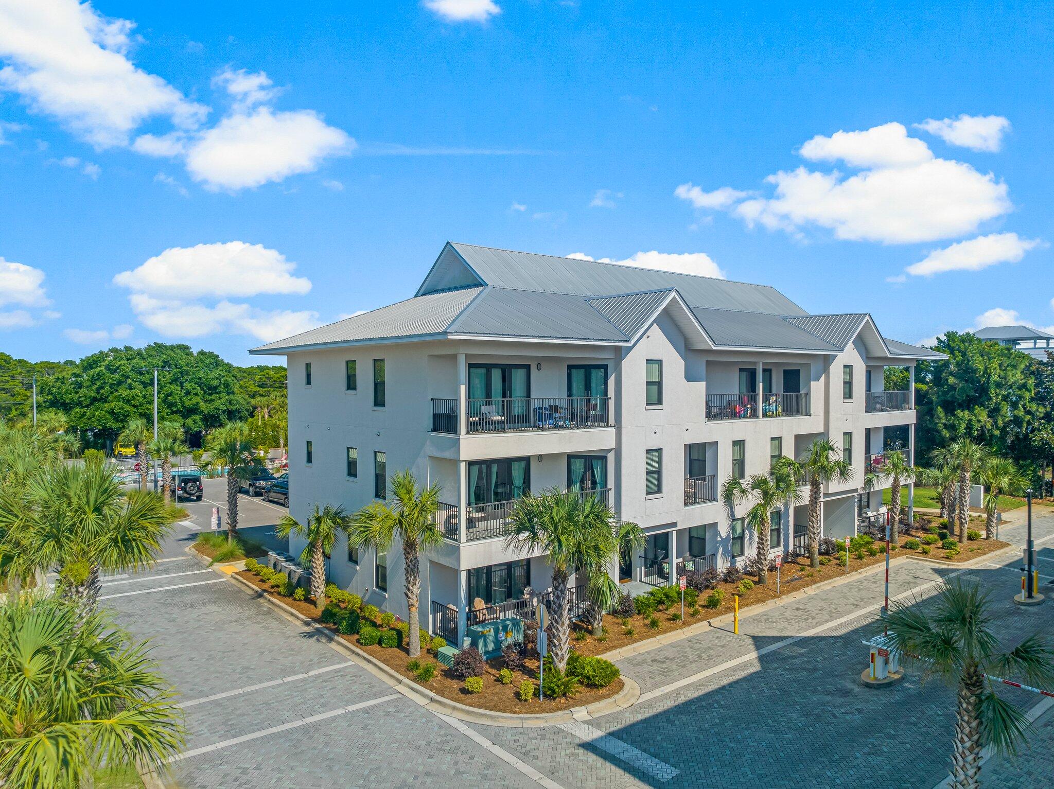 Hidden Lake Condominiums - Residential