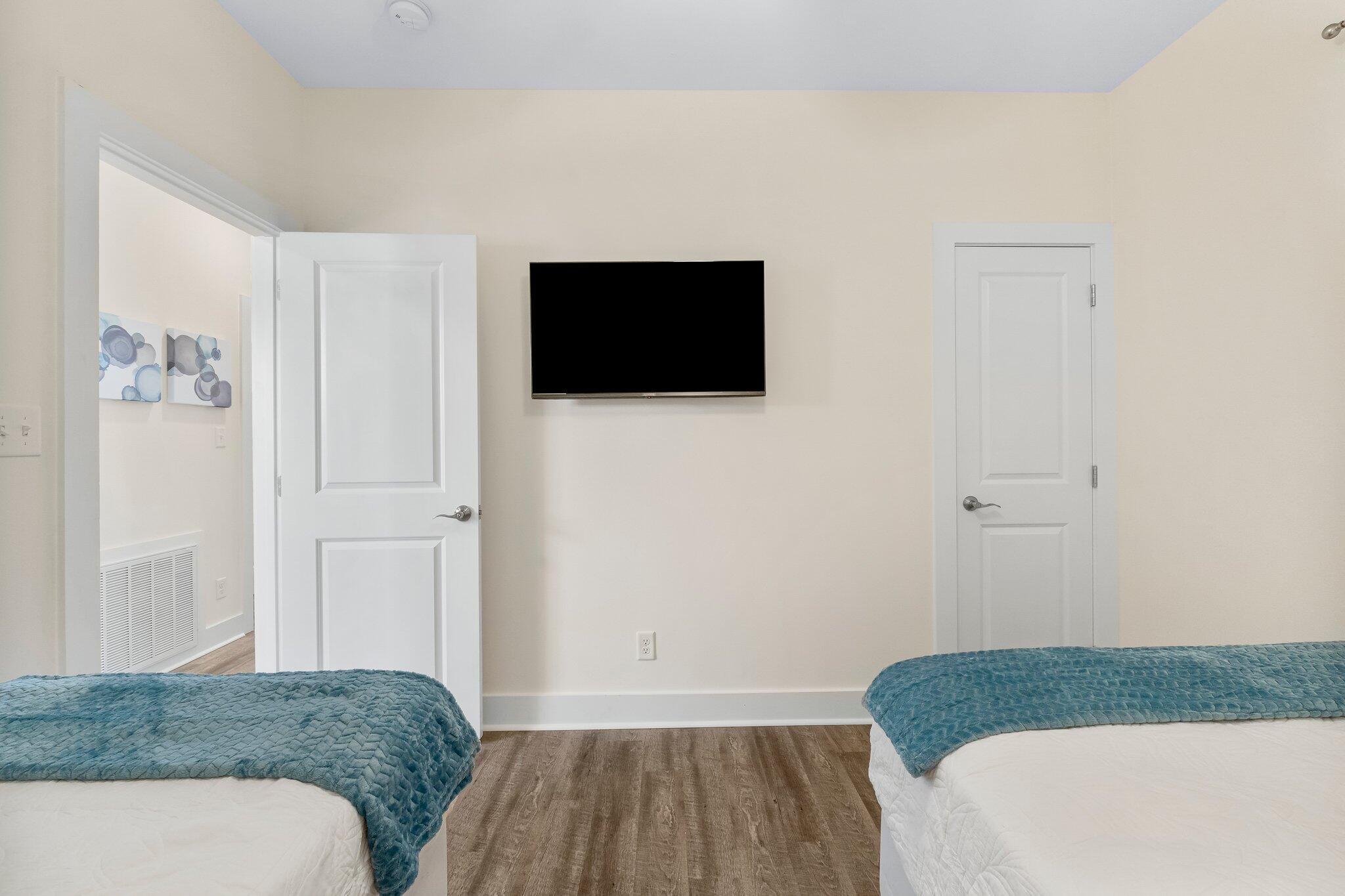 Hidden Lake Condominiums - Residential