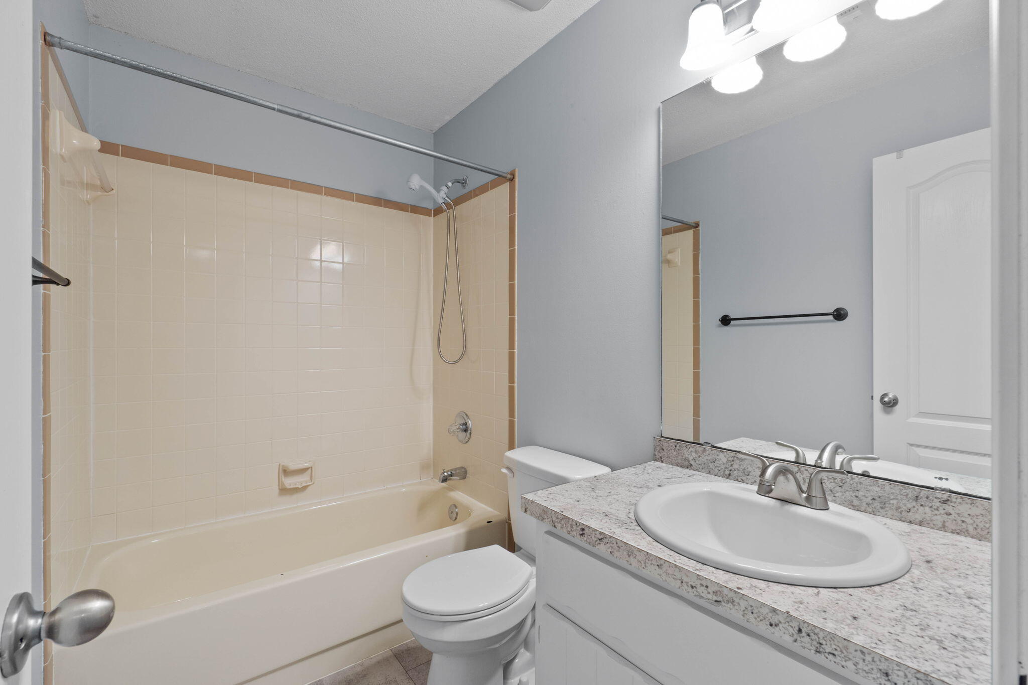 CREEKSIDE 4 - Residential