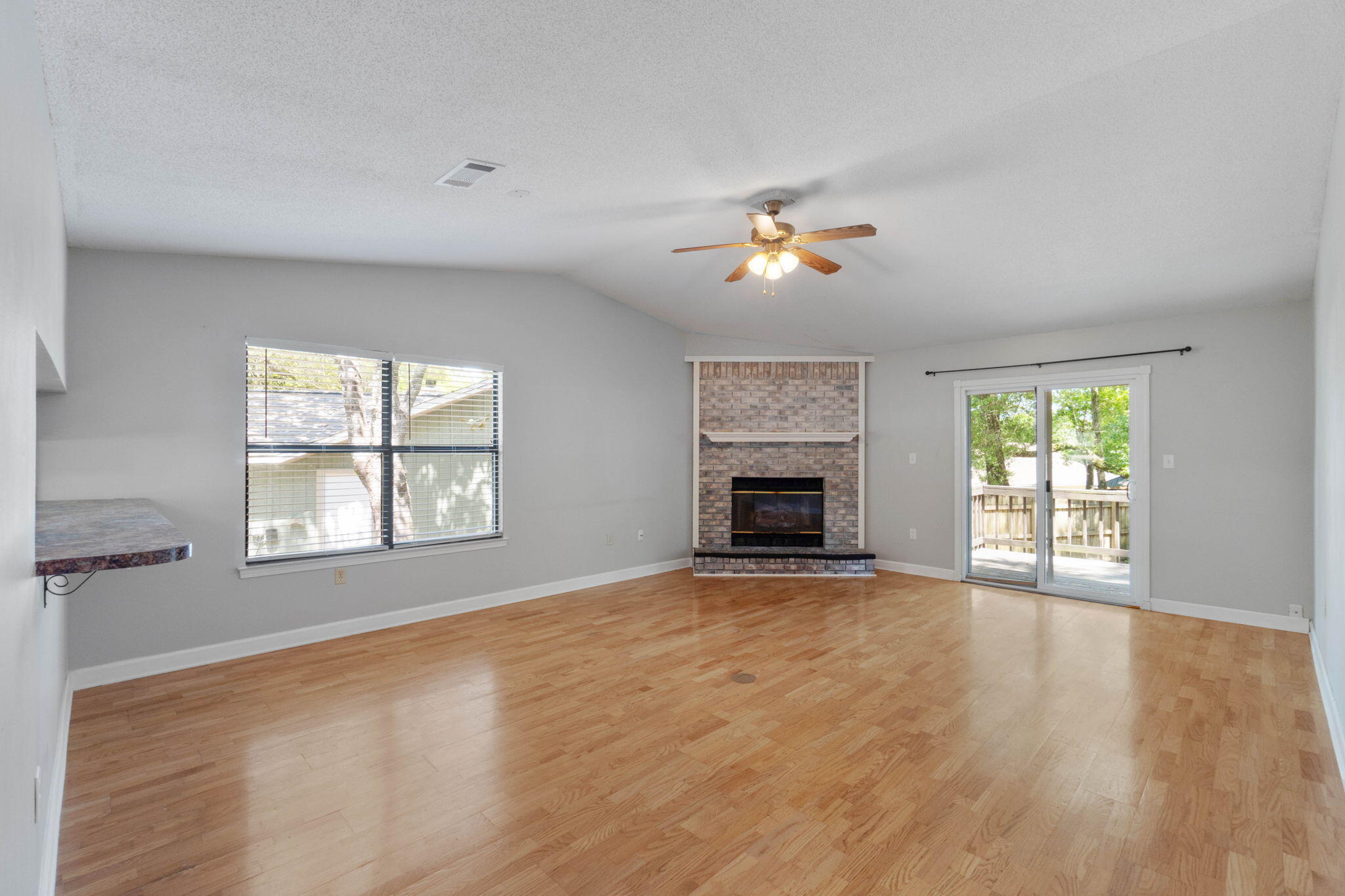 CREEKSIDE 4 - Residential