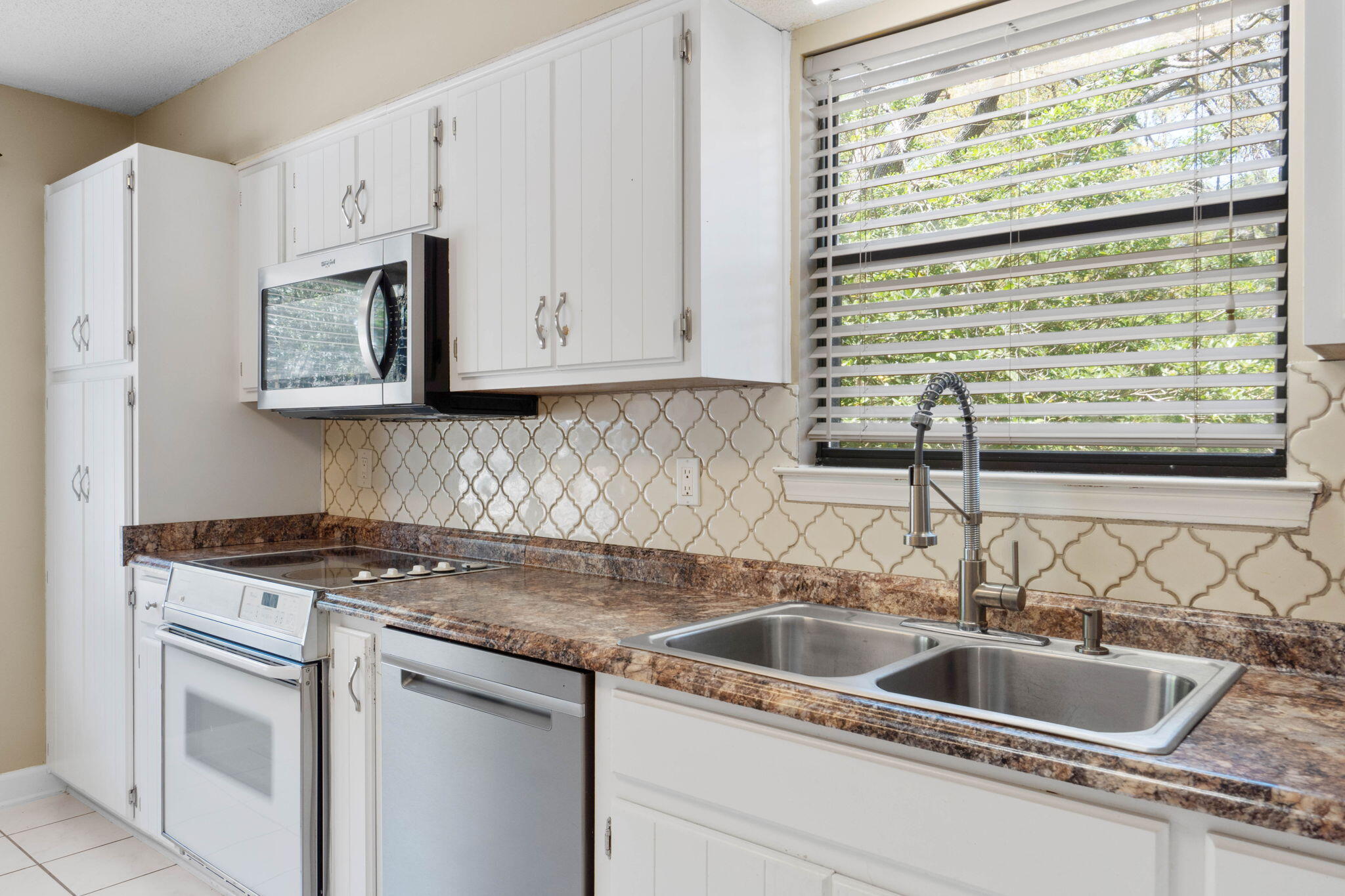 CREEKSIDE 4 - Residential