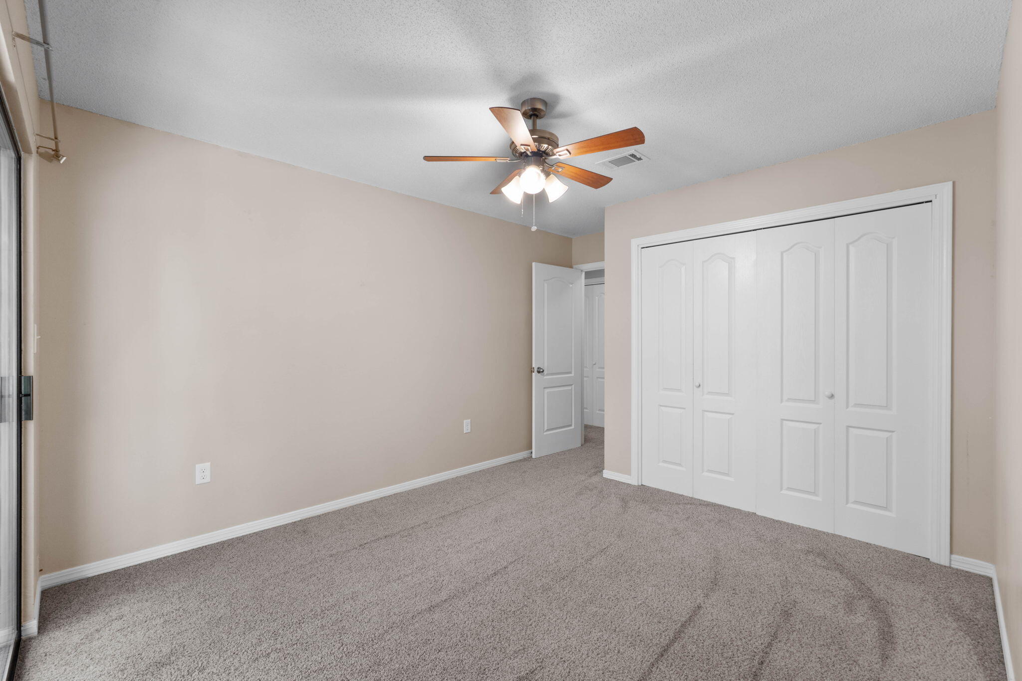 CREEKSIDE 4 - Residential